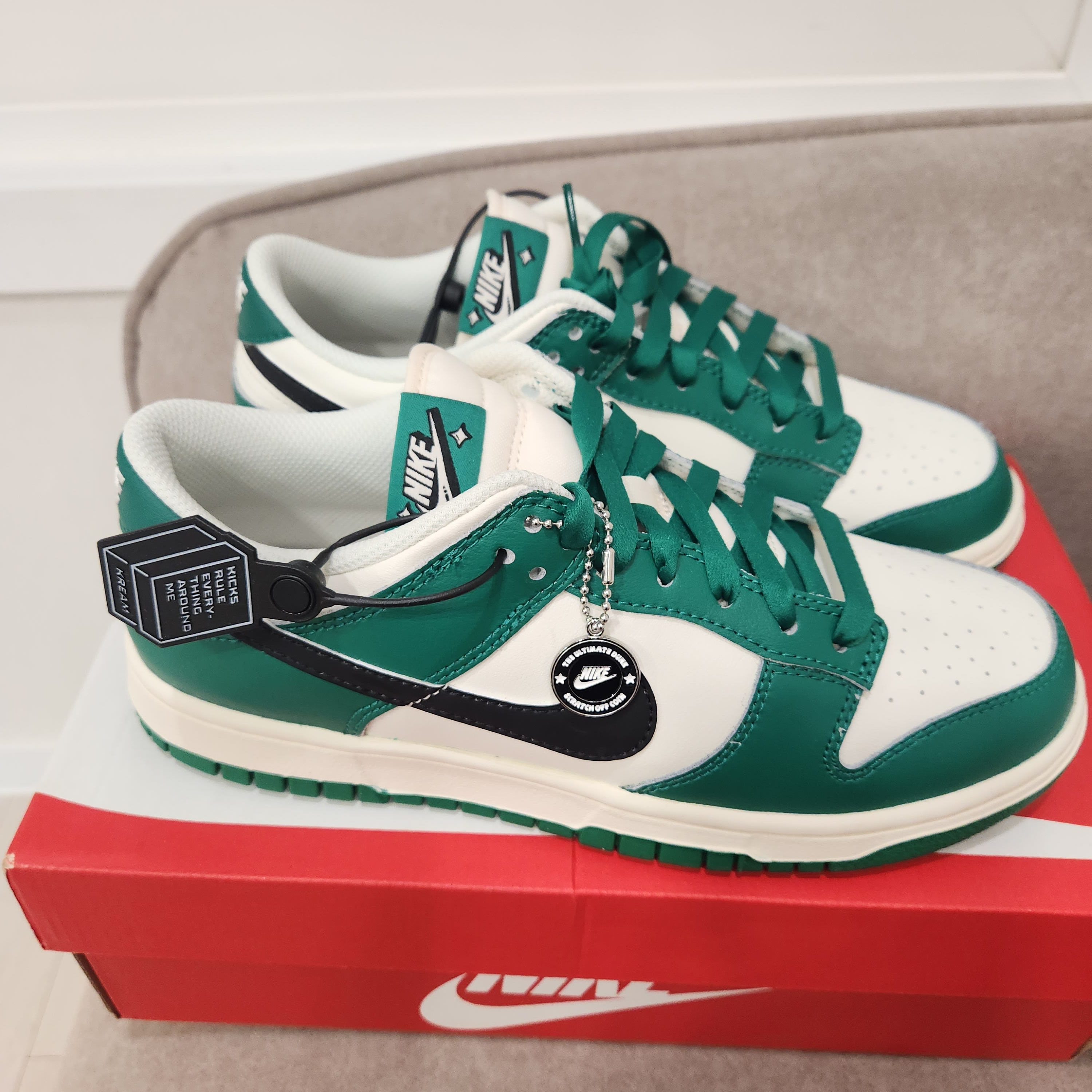 Nike Dunk Low Retro SE Jackpot Malachite 착용 스타일