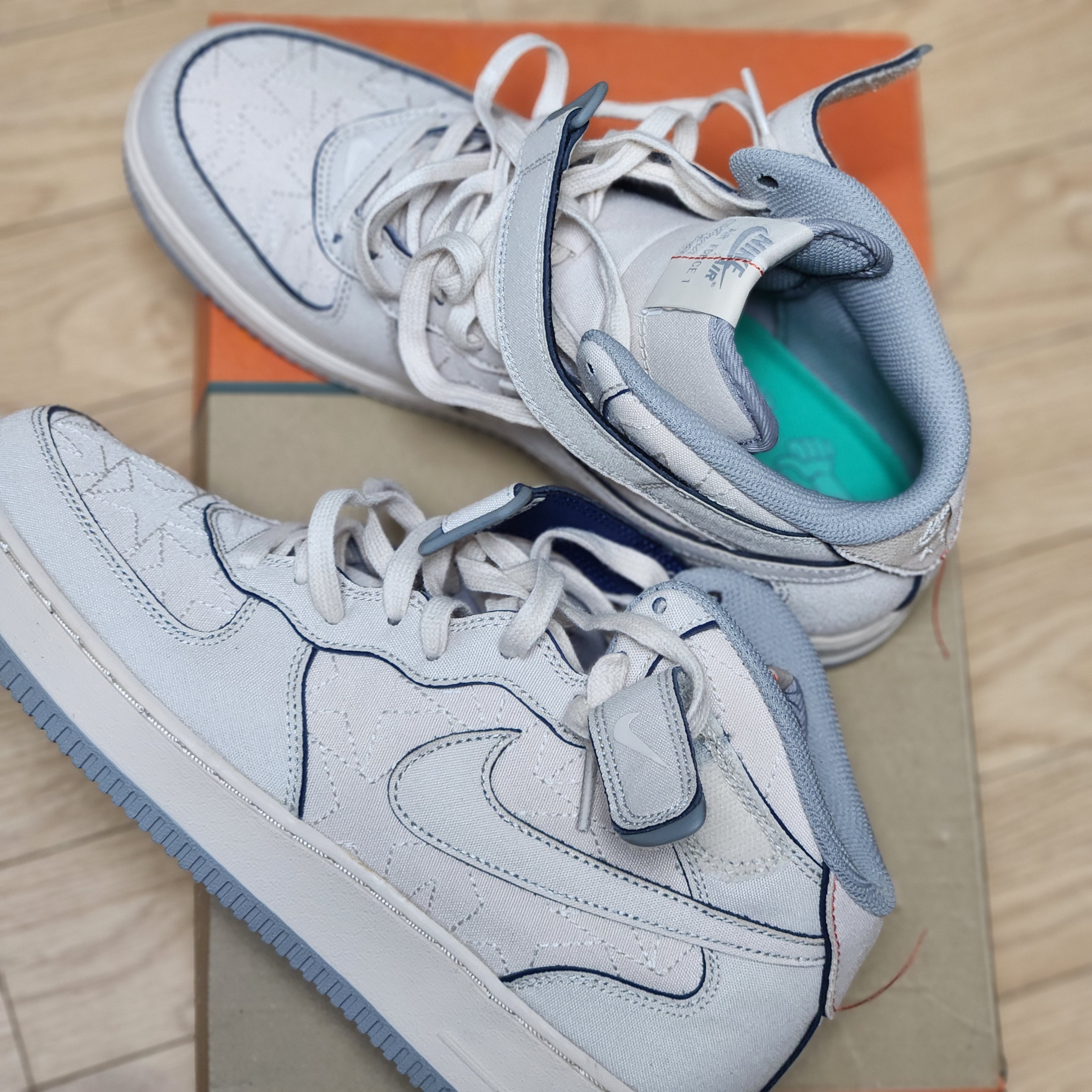 Nike Air Force 1 Mid '07 Pearl White 착용 스타일