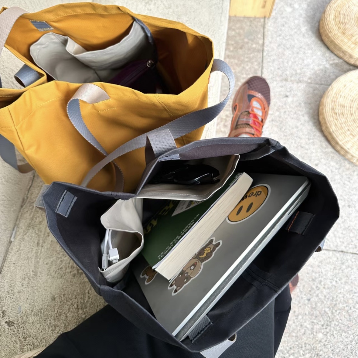 (W) Asics x Kiko Kostadinov Gel-Aurania Coffee 착용 스타일 - 3