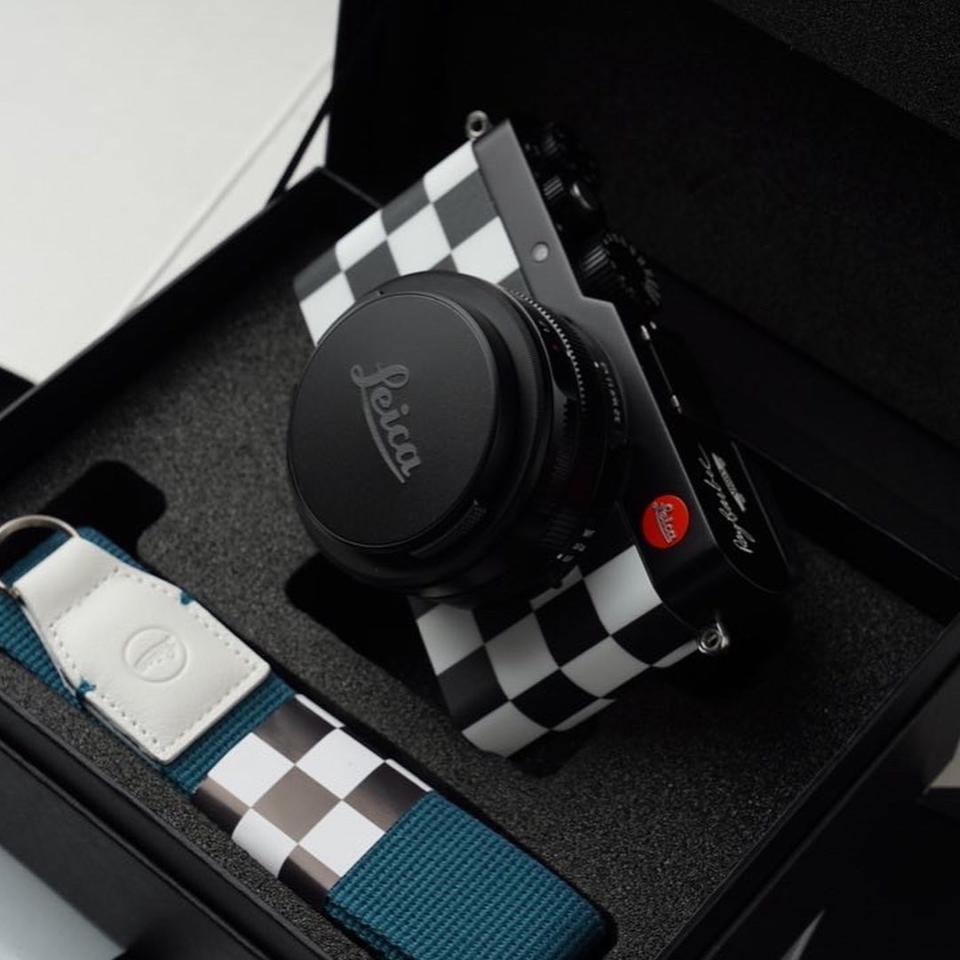 Leica x Vans x Ray Barbee D-Lux 7 Checkerboard (Korean Ver.) 착용 스타일 - 3