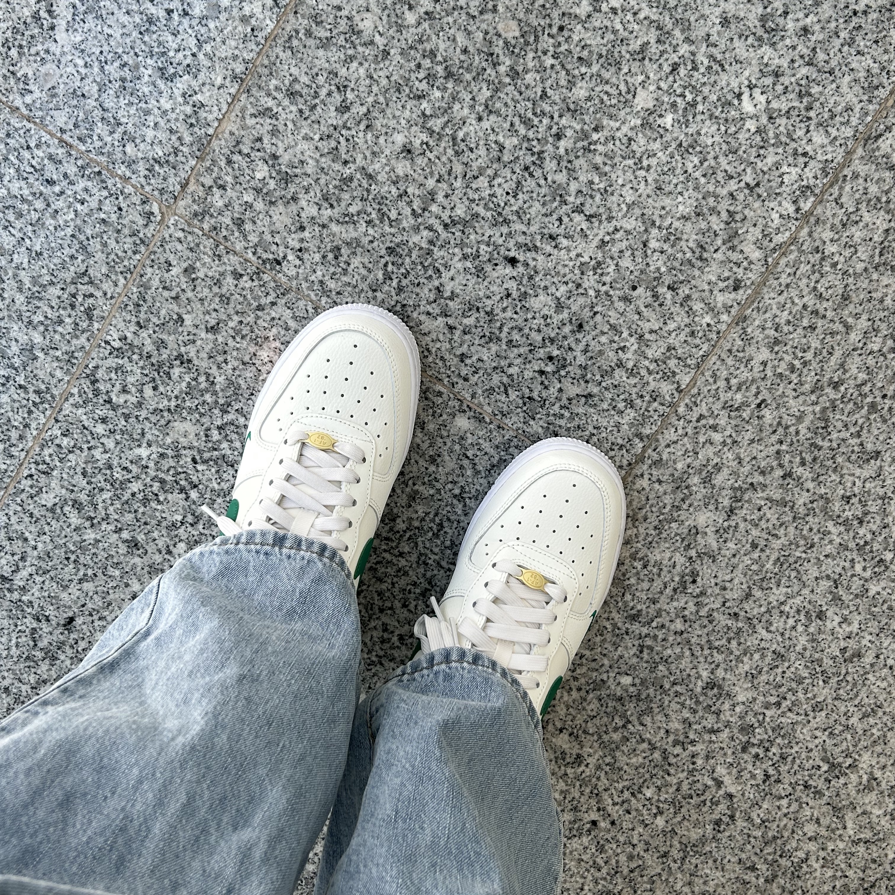 (W) Nike Air Force 1 '07 SE 40th Anniversary Join Forces Sail Malachite 착용 스타일