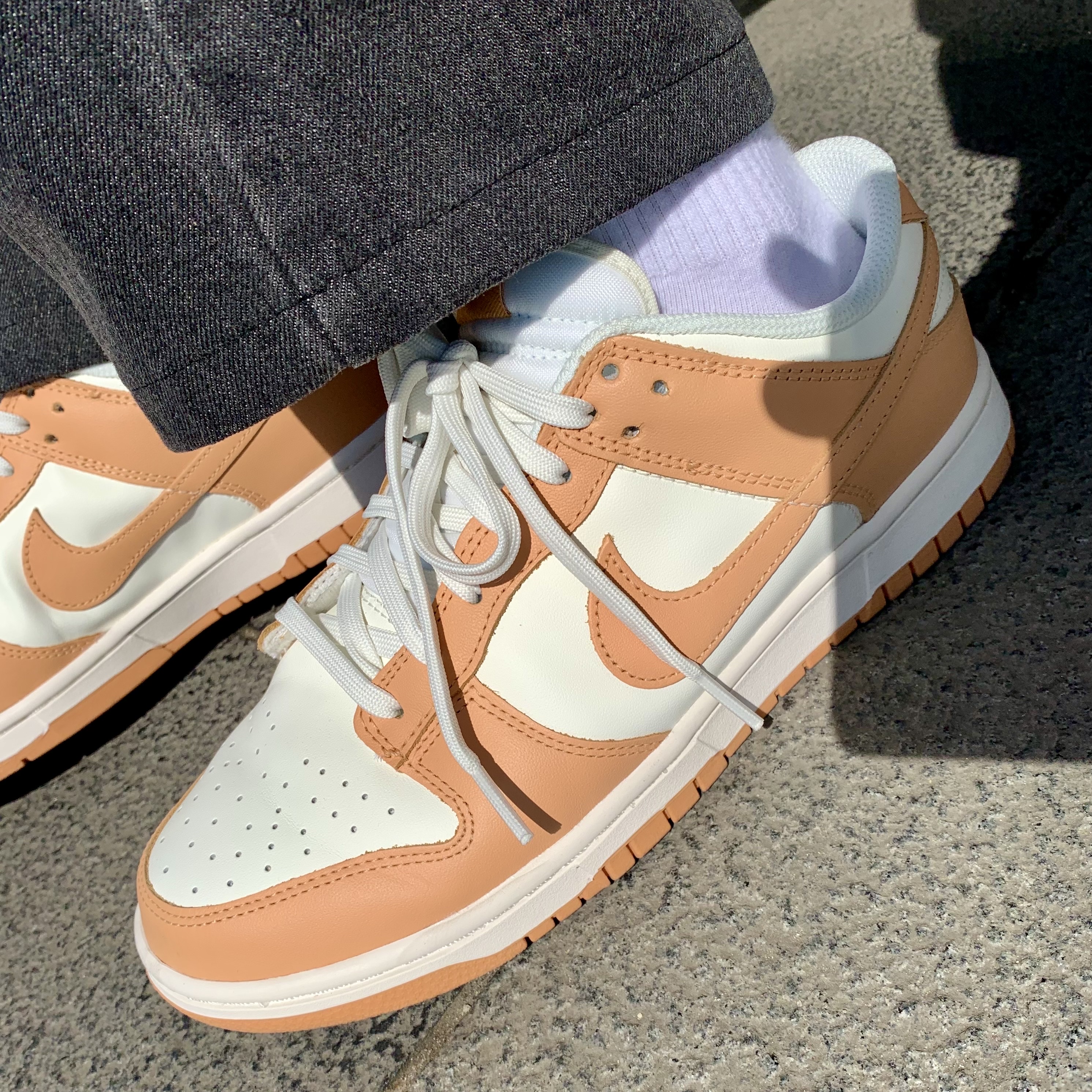 Nike Heritage 86 Futura Washed Cap Black White, (W) Nike Dunk Low Harvest Moon 착용 스타일 - 3
