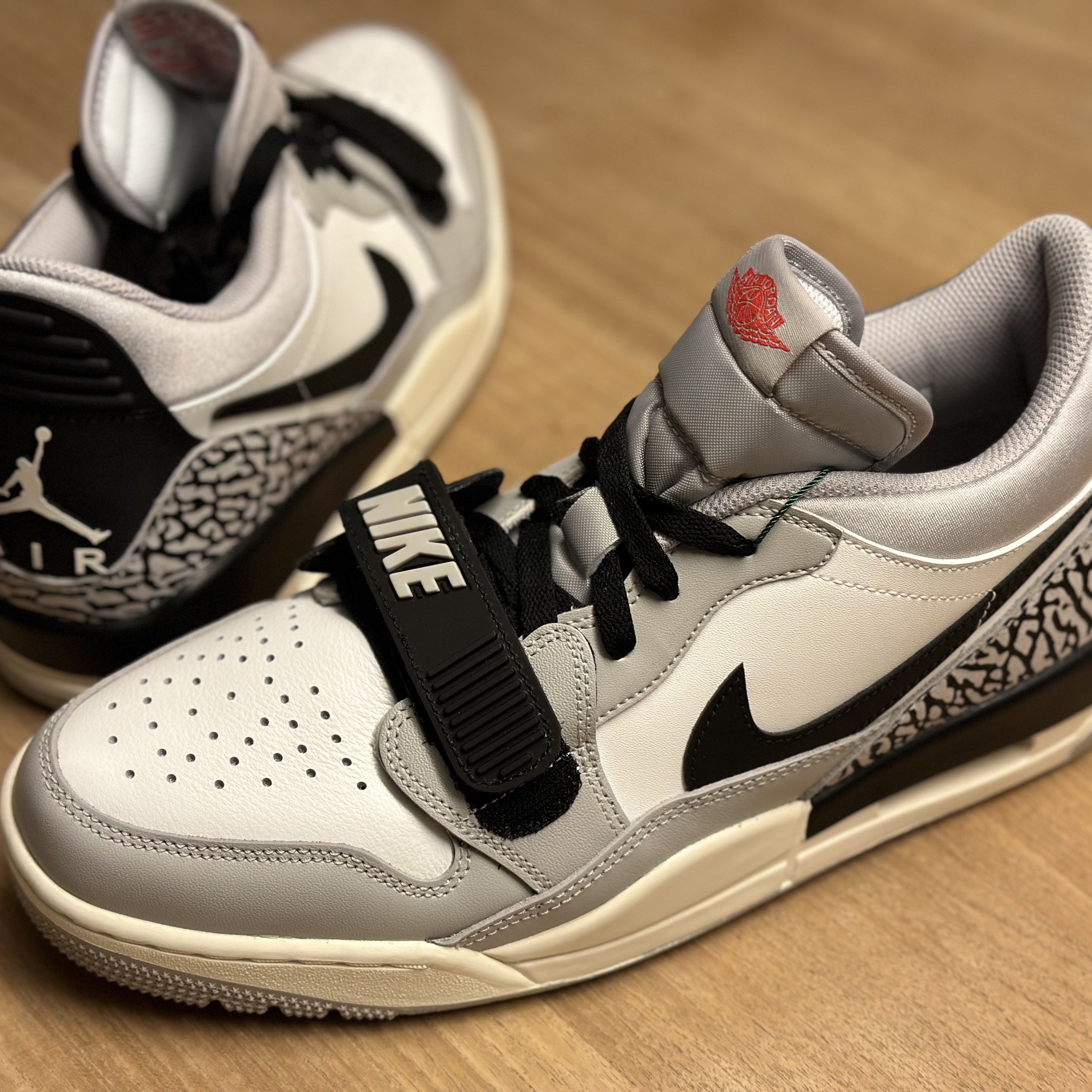 Jordan Legacy 312 Low Tech Grey 착용 스타일