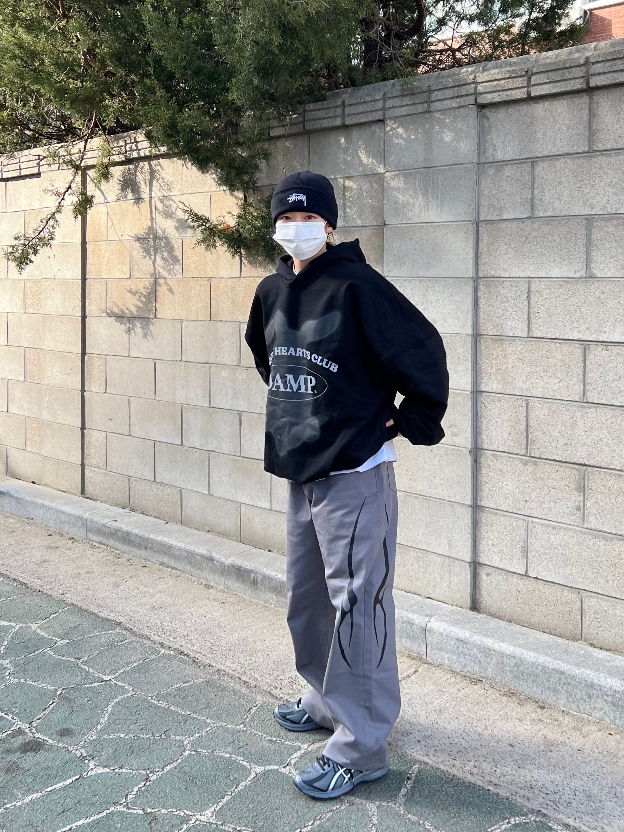 Asics Jog 100 S Steel Grey - 2E Wide 착용 스타일 - 1