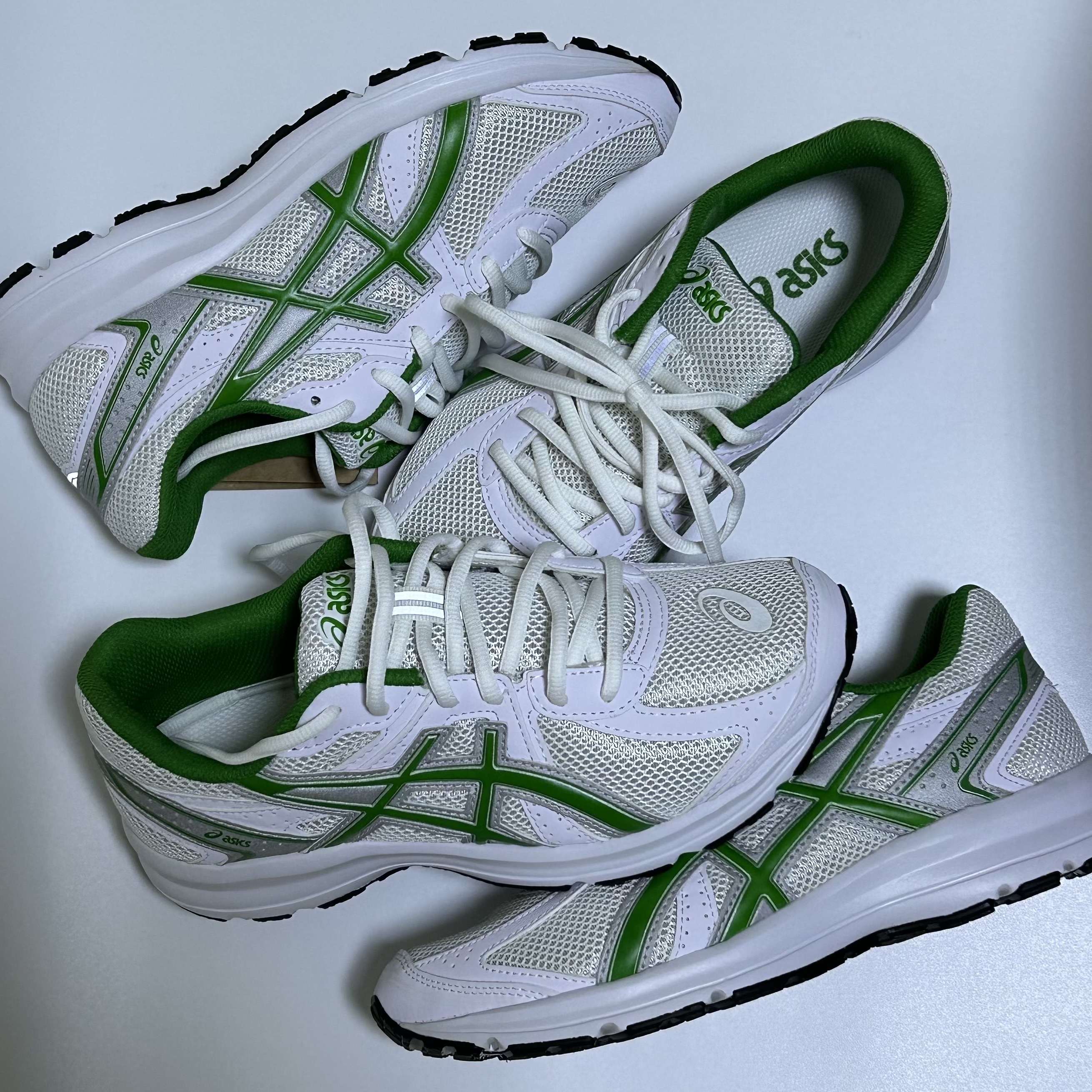 Asics Jog 100 S White Green - 2E Wide 착용 스타일