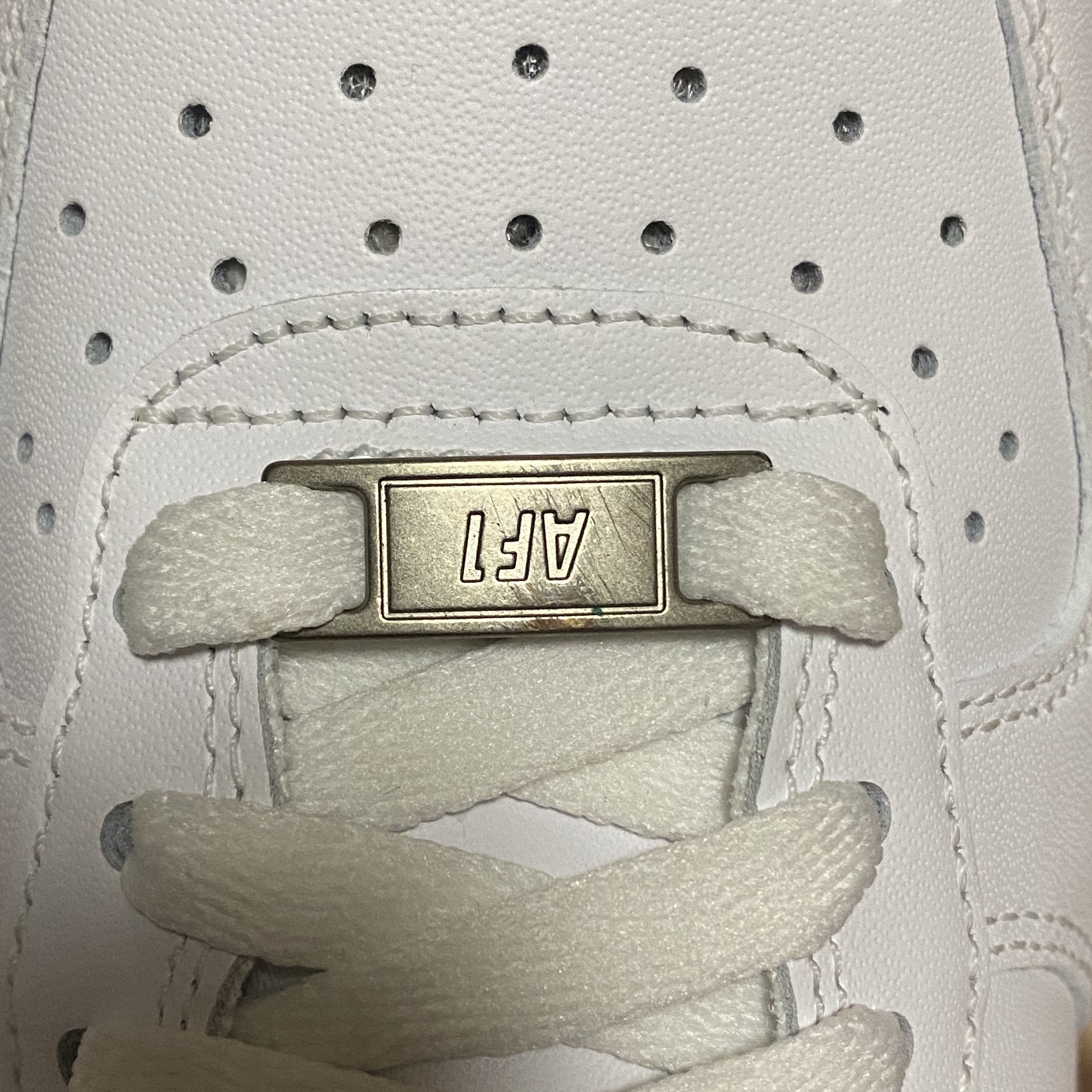 (W) Nike Air Force 1 '07 Low White 착용 스타일 - 1