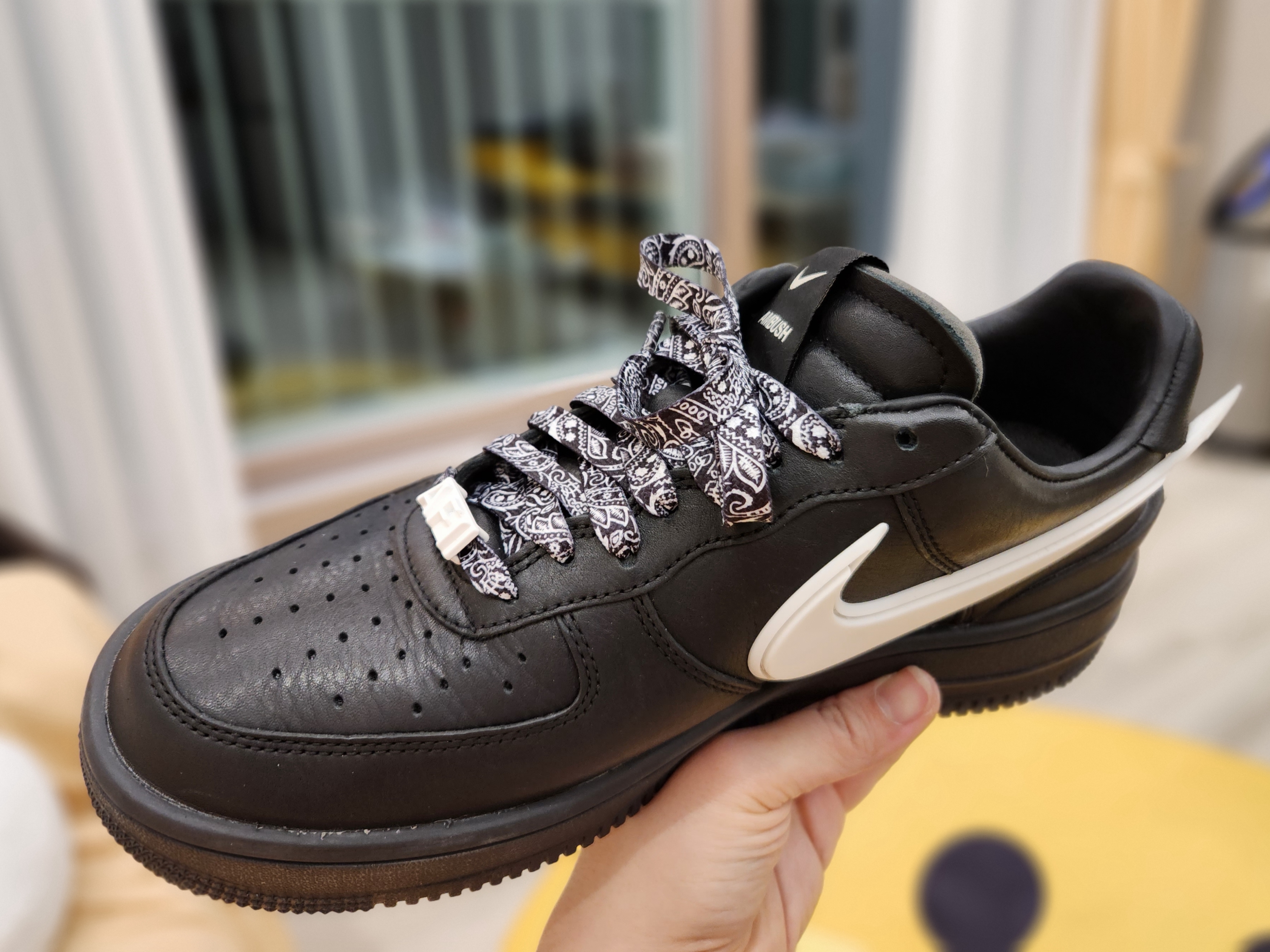 Nike x Ambush Air Force 1 Low SP Black 착용 스타일 - 2