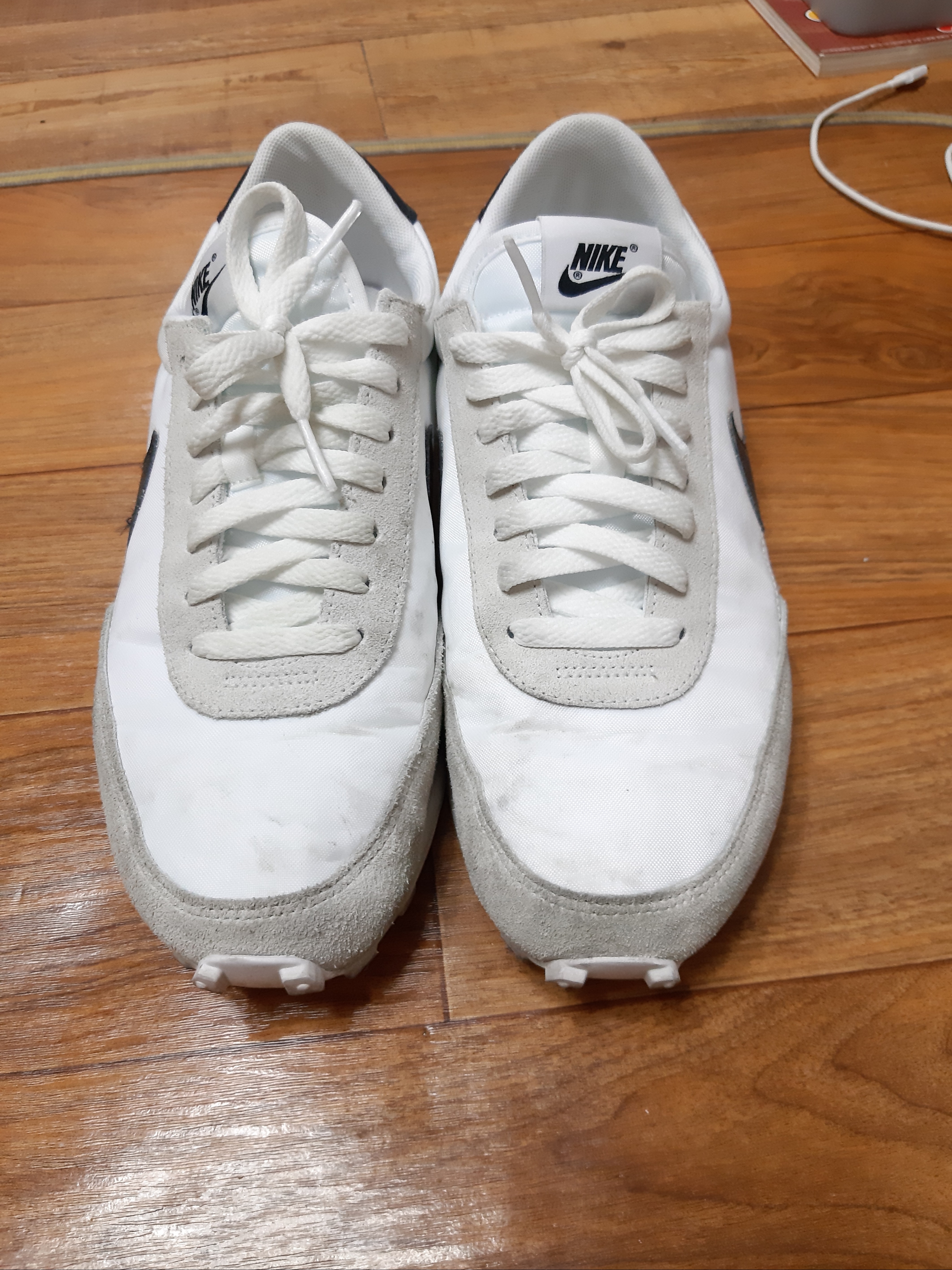 (W) Nike Daybreak Summit White Black 착용 스타일