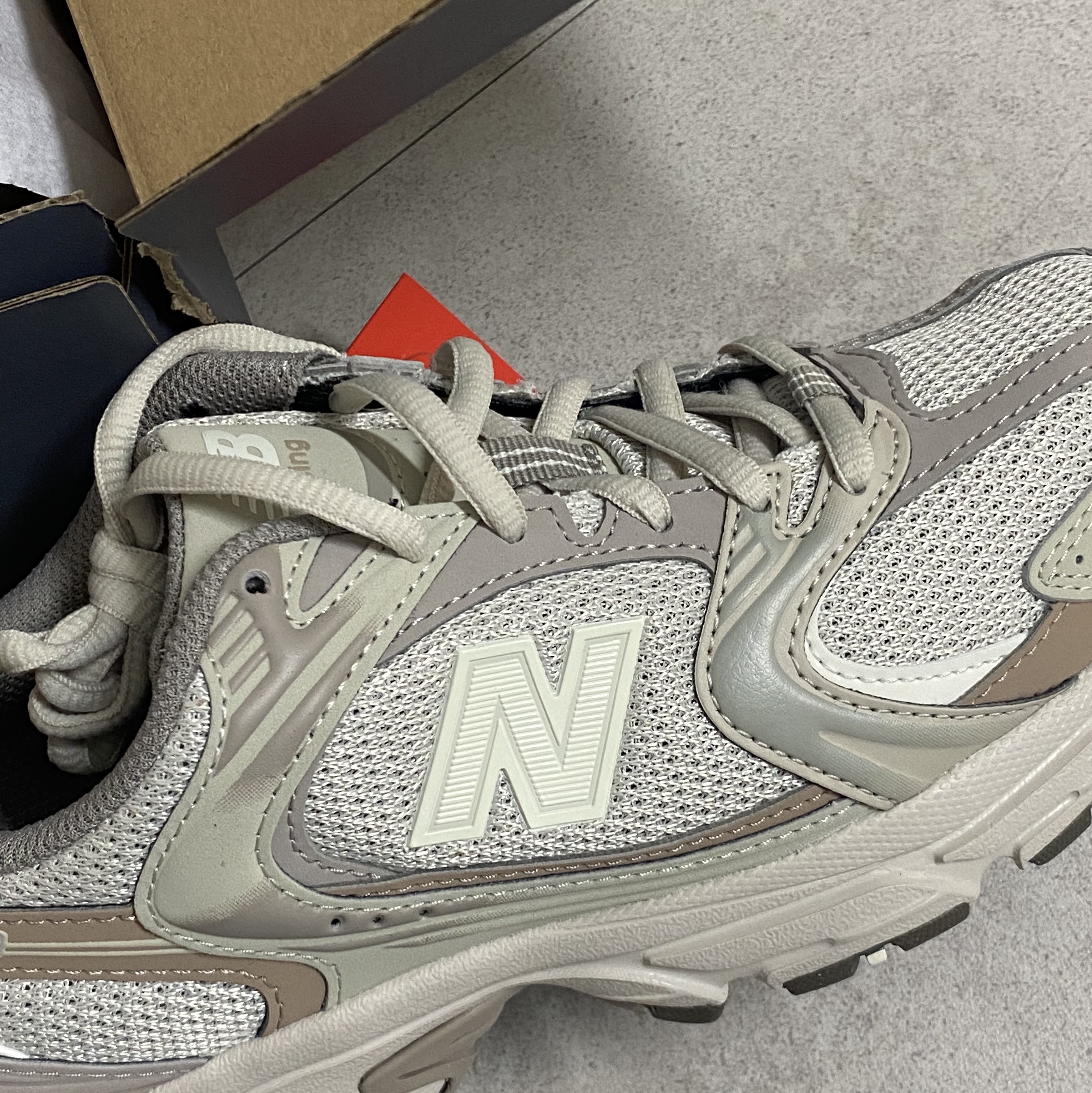New Balance 530 Mars 착용 스타일