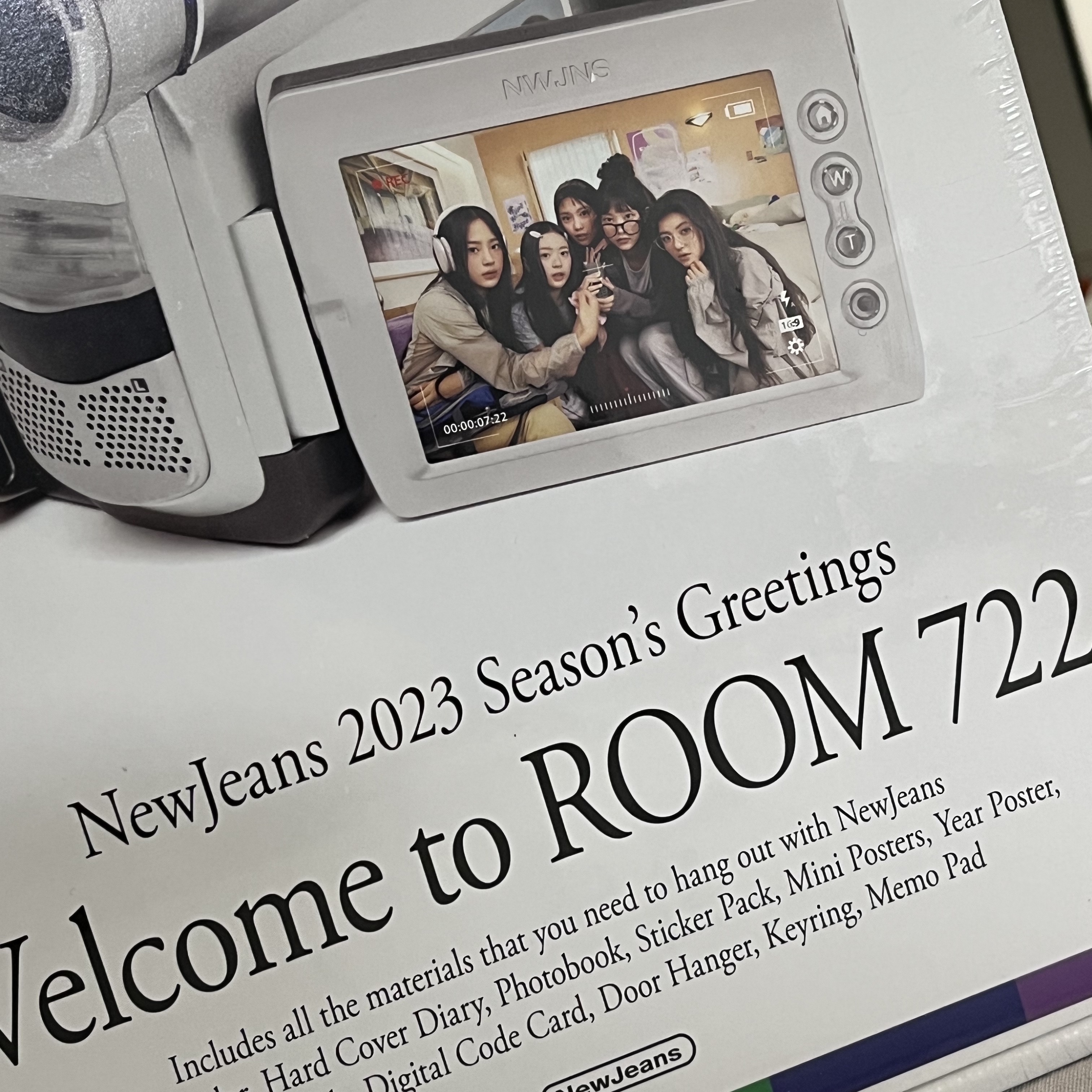 NewJeans Welcome to Room 722 Season’s Greetings 2023 착용 스타일
