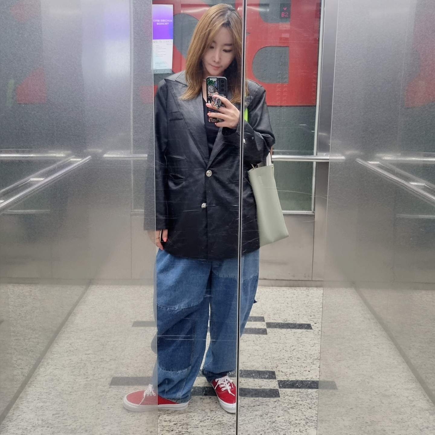 Zara x Ader Error Barrel Leg Jeans Blue, Vans Vault OG Authentic LX Red 착용 스타일