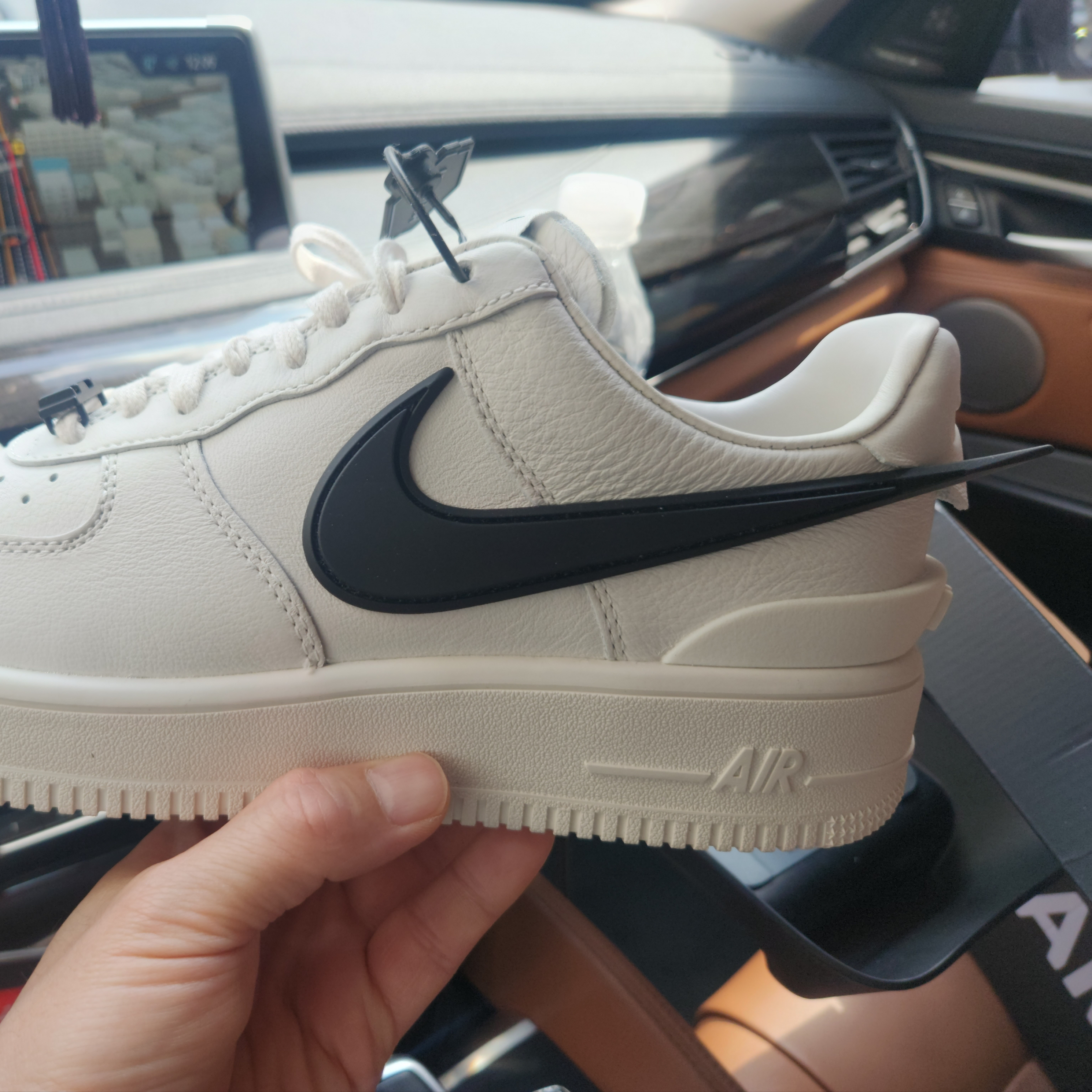 Nike x Ambush Air Force 1 Low SP Phantom 착용 스타일 - 1