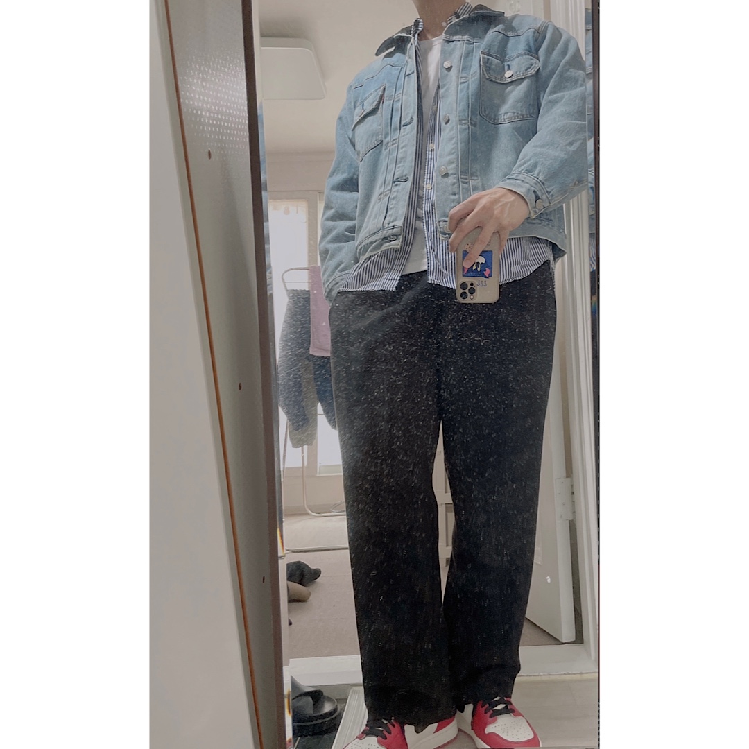 Stussy x Levi's Embossed Trucker Jacket Indigo 착용 스타일