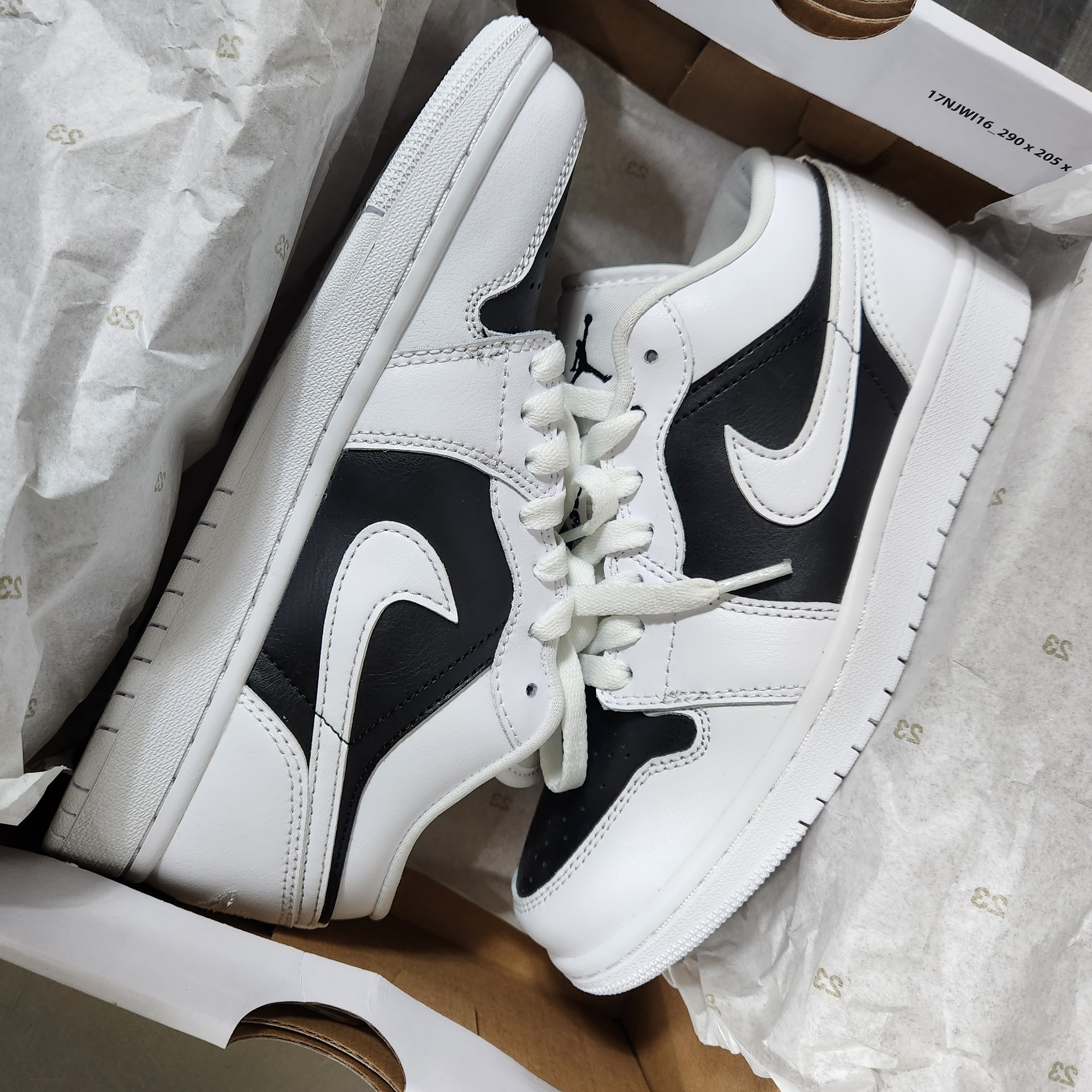 (W) Jordan 1 Low Panda 착용 스타일