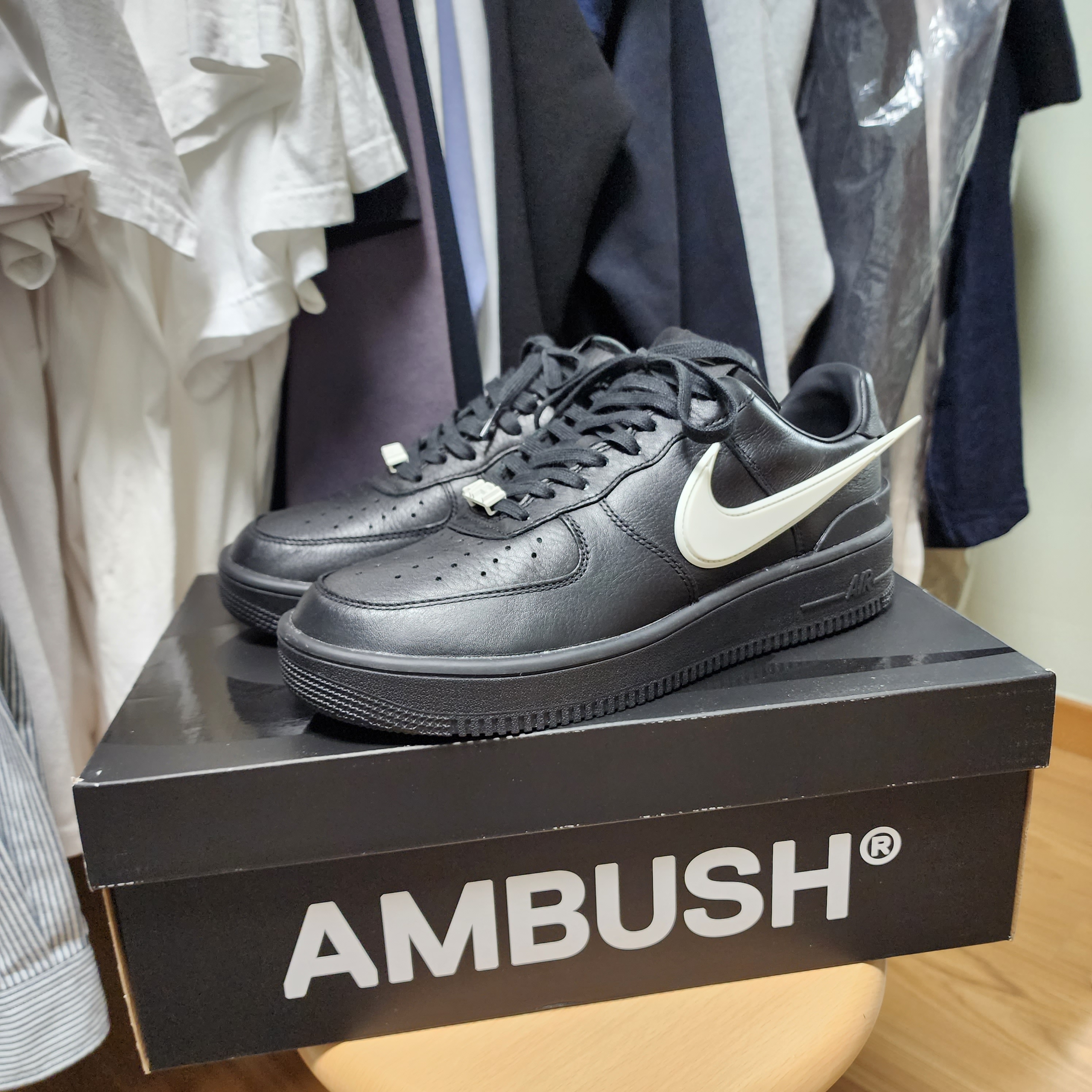 Nike x Ambush Air Force 1 Low SP Black 착용 스타일 - 3