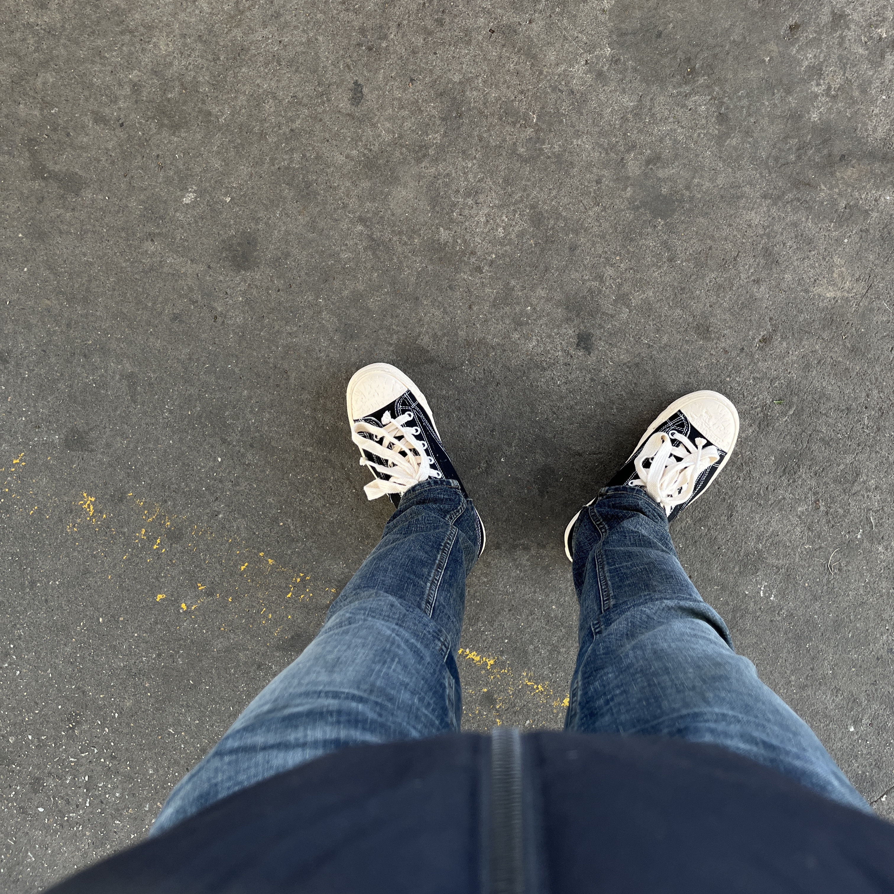 Maison Mihara Yasuhiro General Scale Past Sole 6-Hole Low-top Sneakers Black 착용 스타일