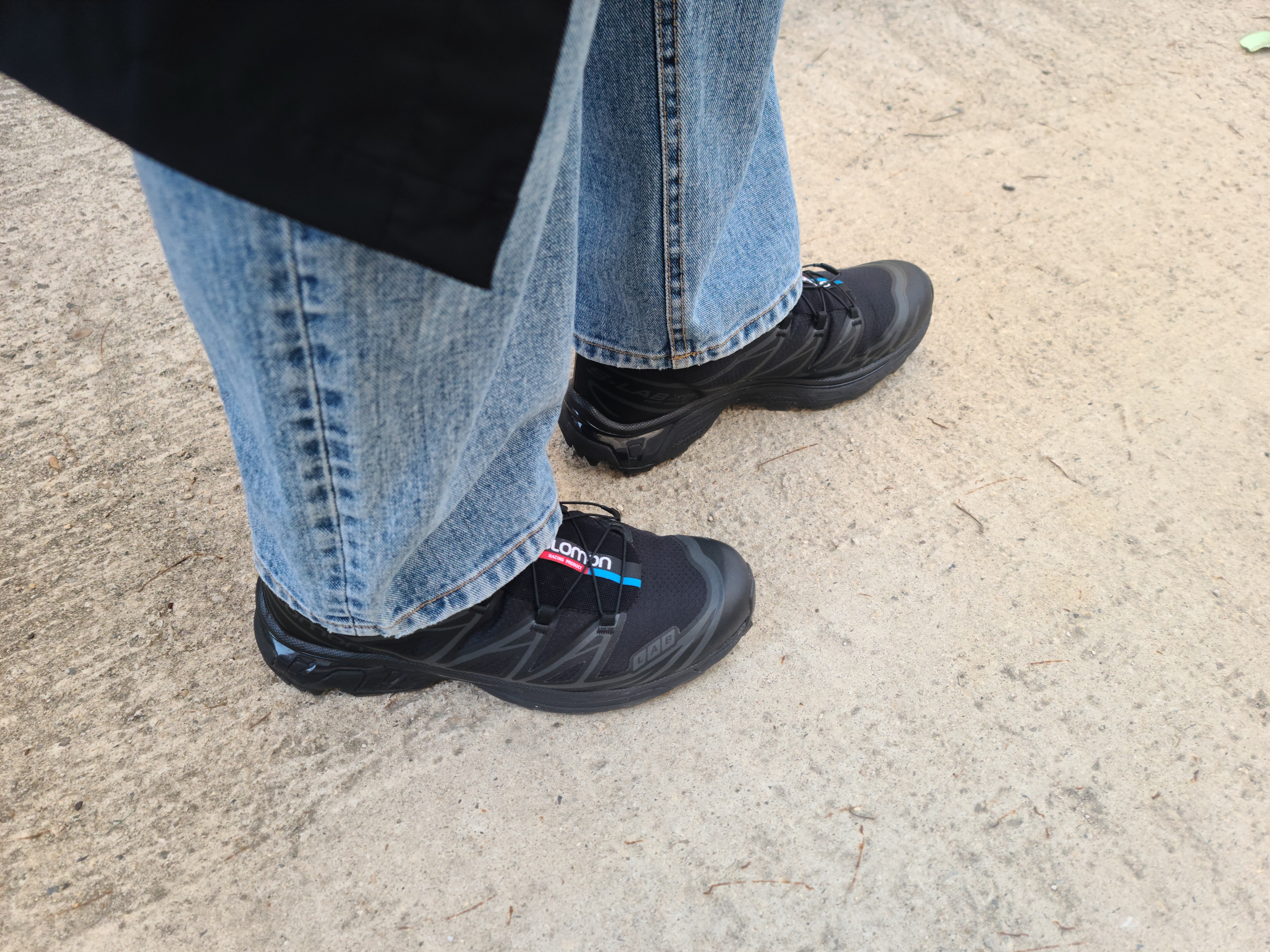 Salomon XT-6 ADV Black 착용 스타일