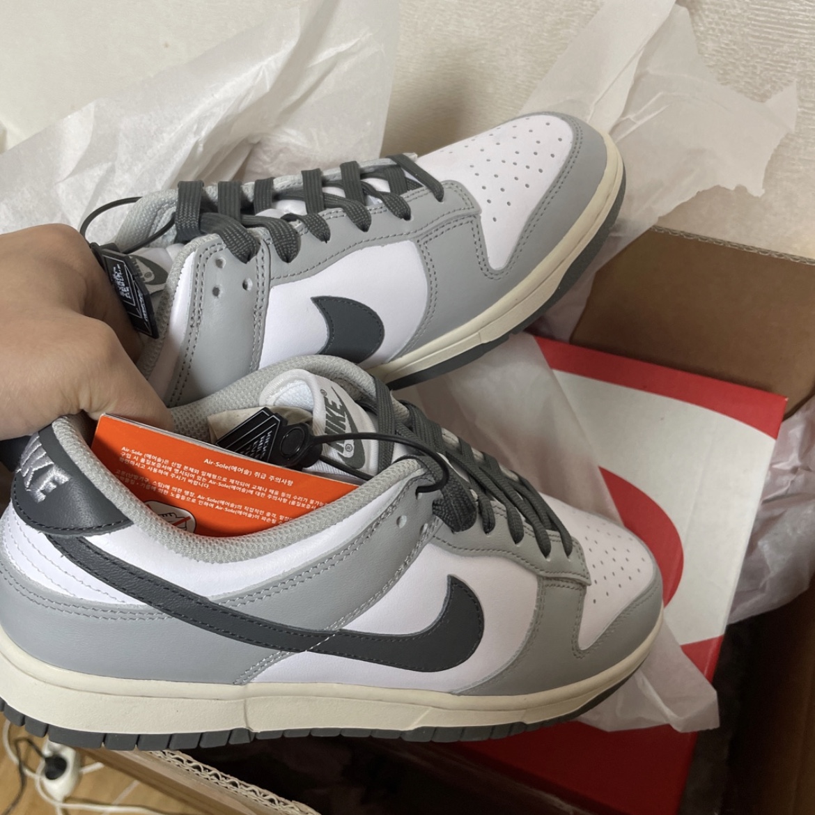 (W) Nike Dunk Low Light Smoke Grey 착용 스타일