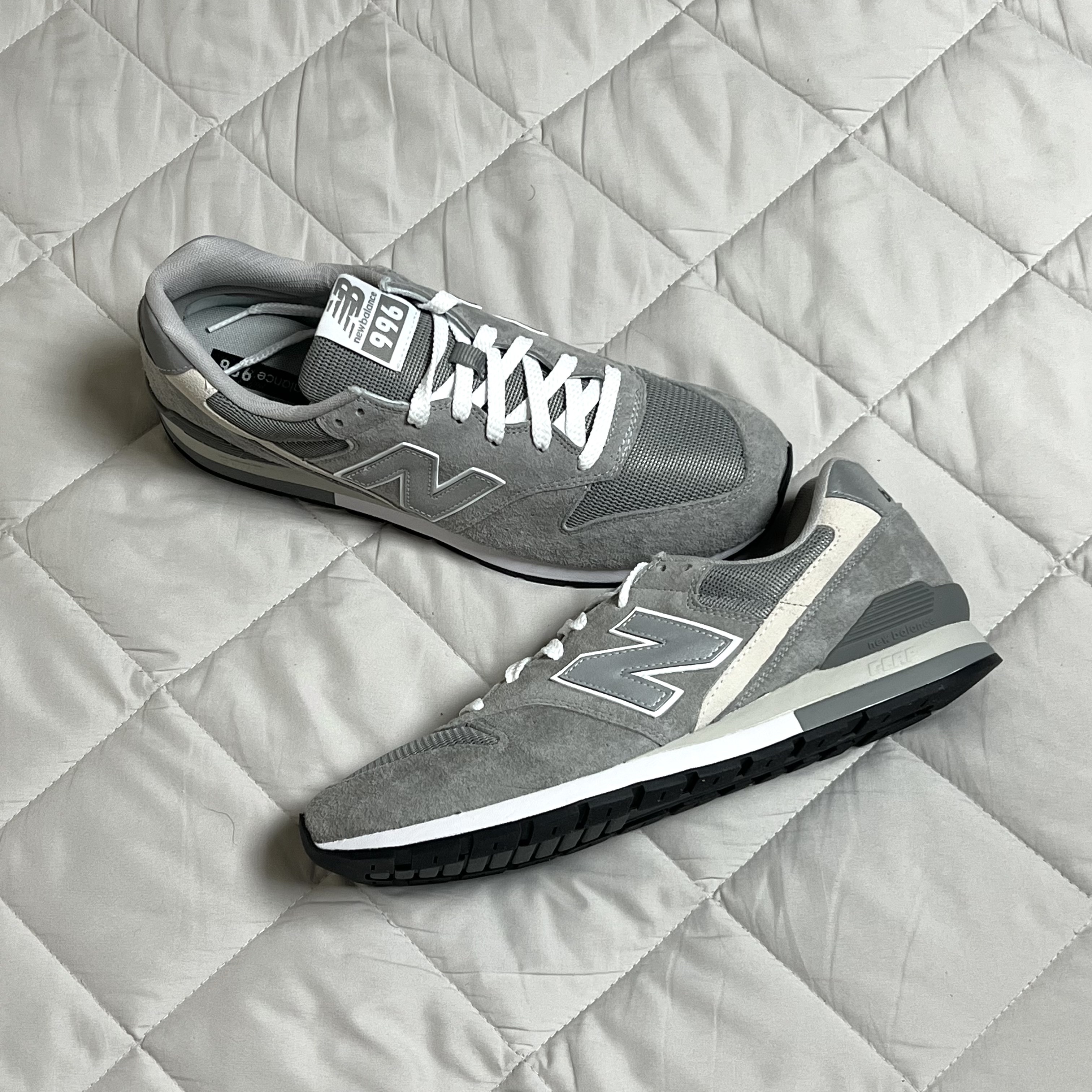 New Balance 996 Grey 착용 스타일