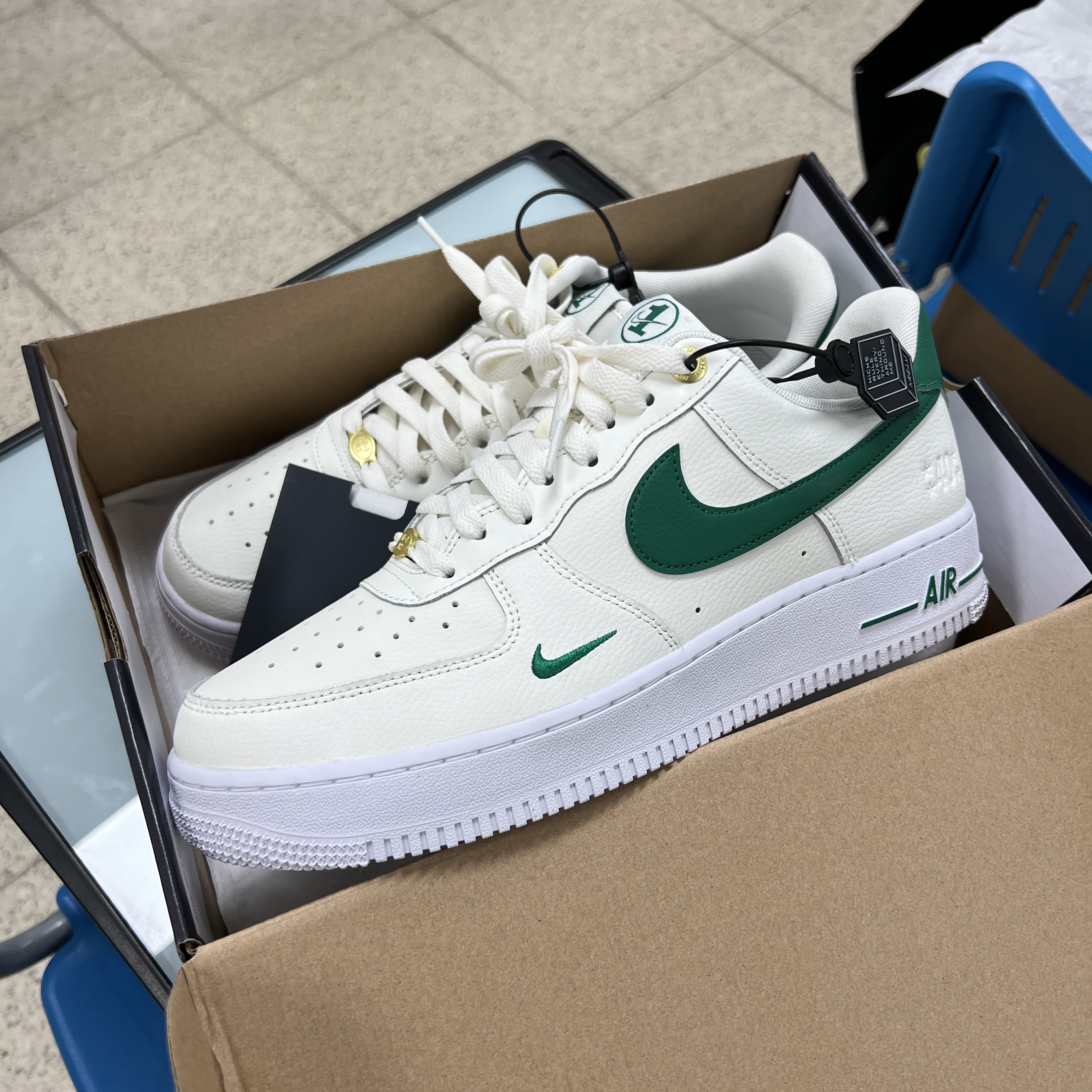 Nike Air Force 1 '07 LV8 40th Anniversary Join Forces Sail Malachite 착용 스타일