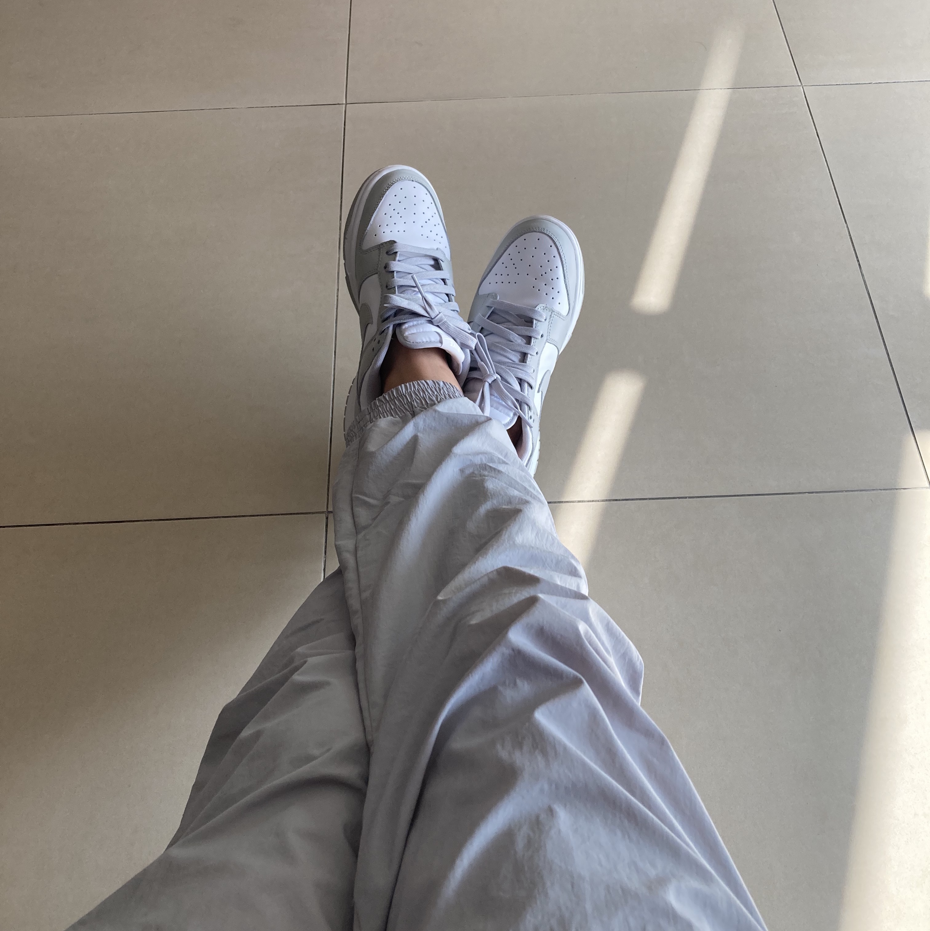 Nike Dunk Low Retro Grey Fog 착용 스타일