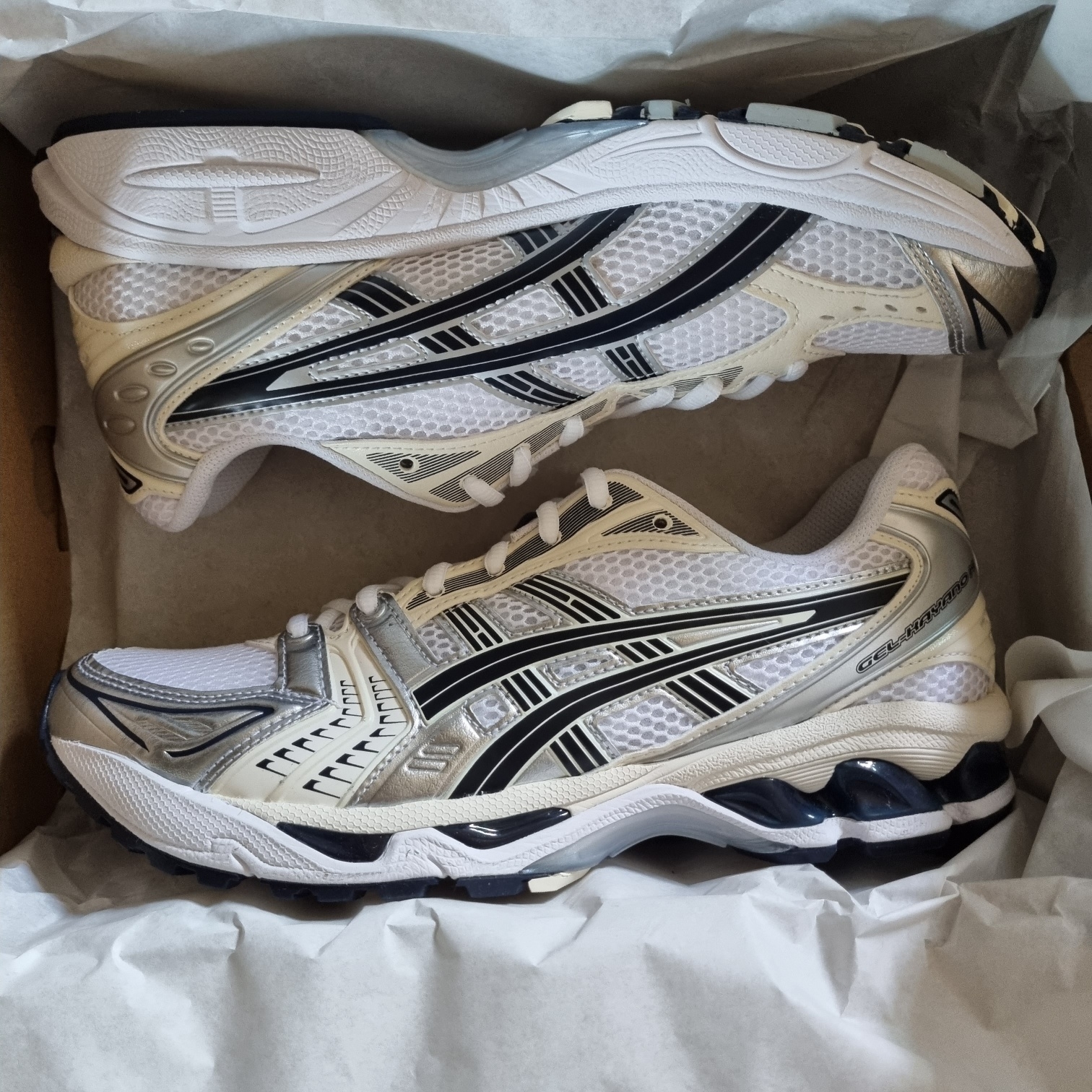 (W) Asics Gel-Kayano 14 White Midnight 착용 스타일