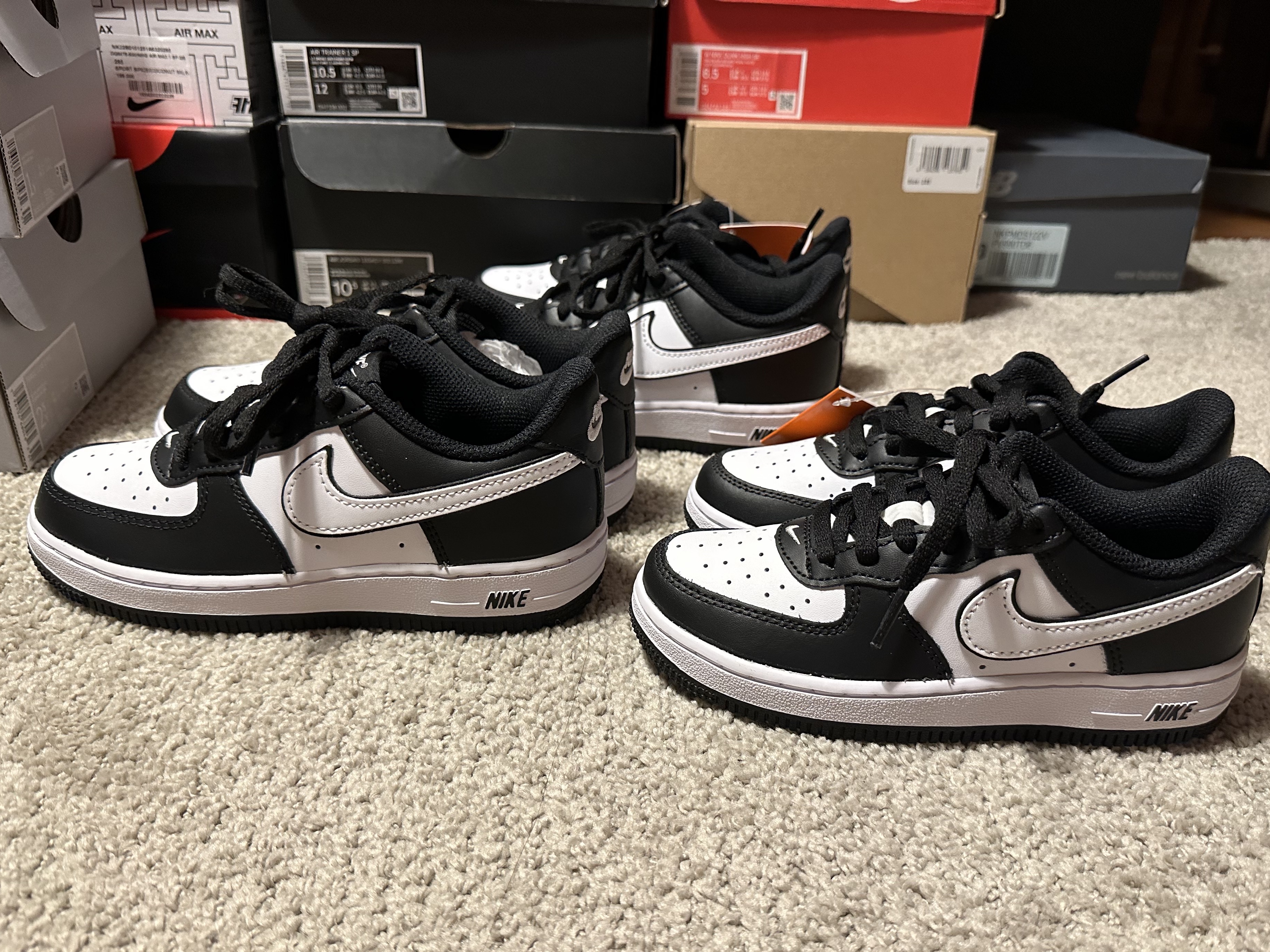 Nike Air Force 1 '07 Black White, (GS) Nike Air Force 1 LV8 2 Black White 착용 스타일 - 1