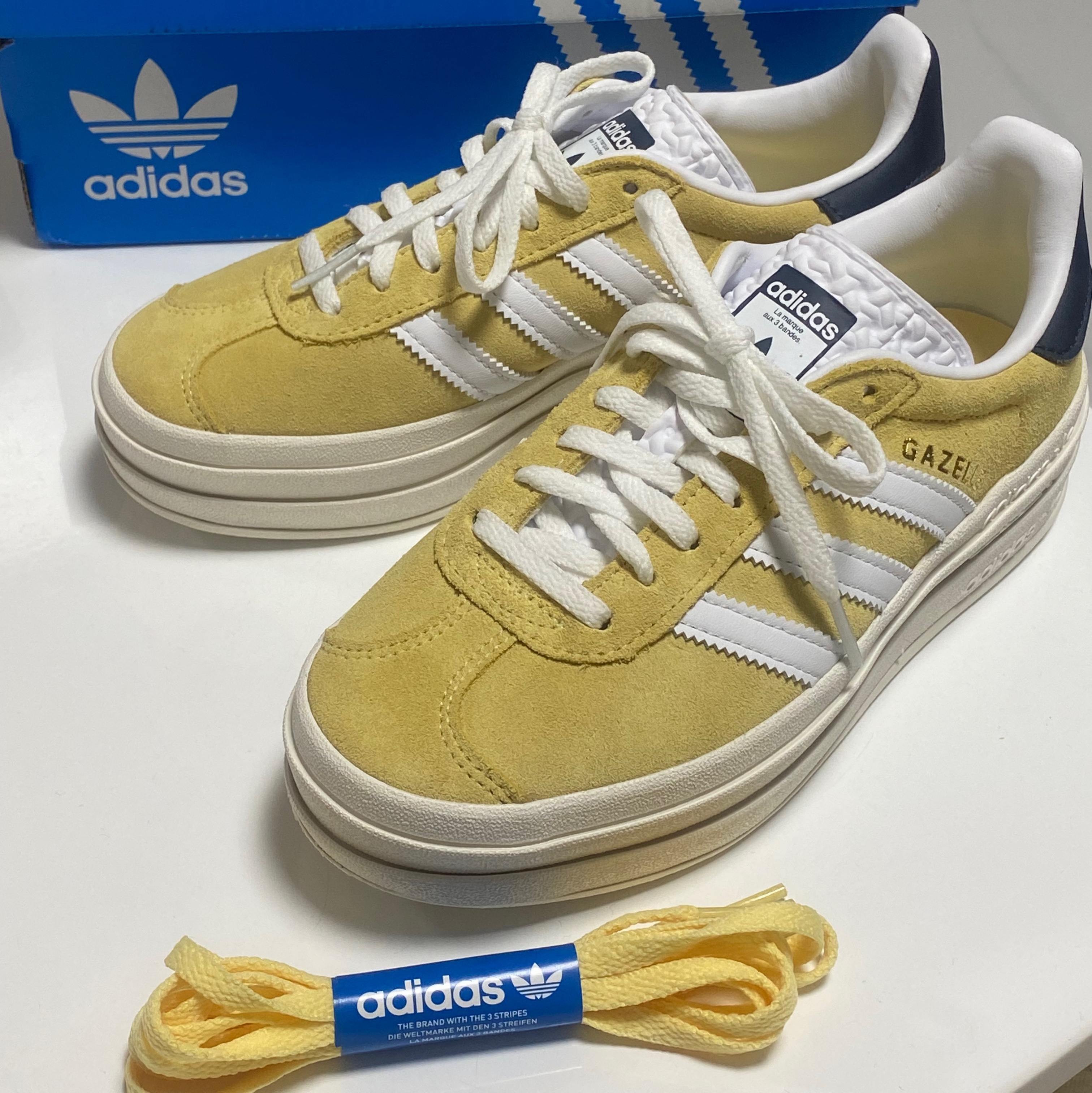 (W) Adidas Gazelle Bold Almost Yellow Cloud White 착용 스타일 - 2
