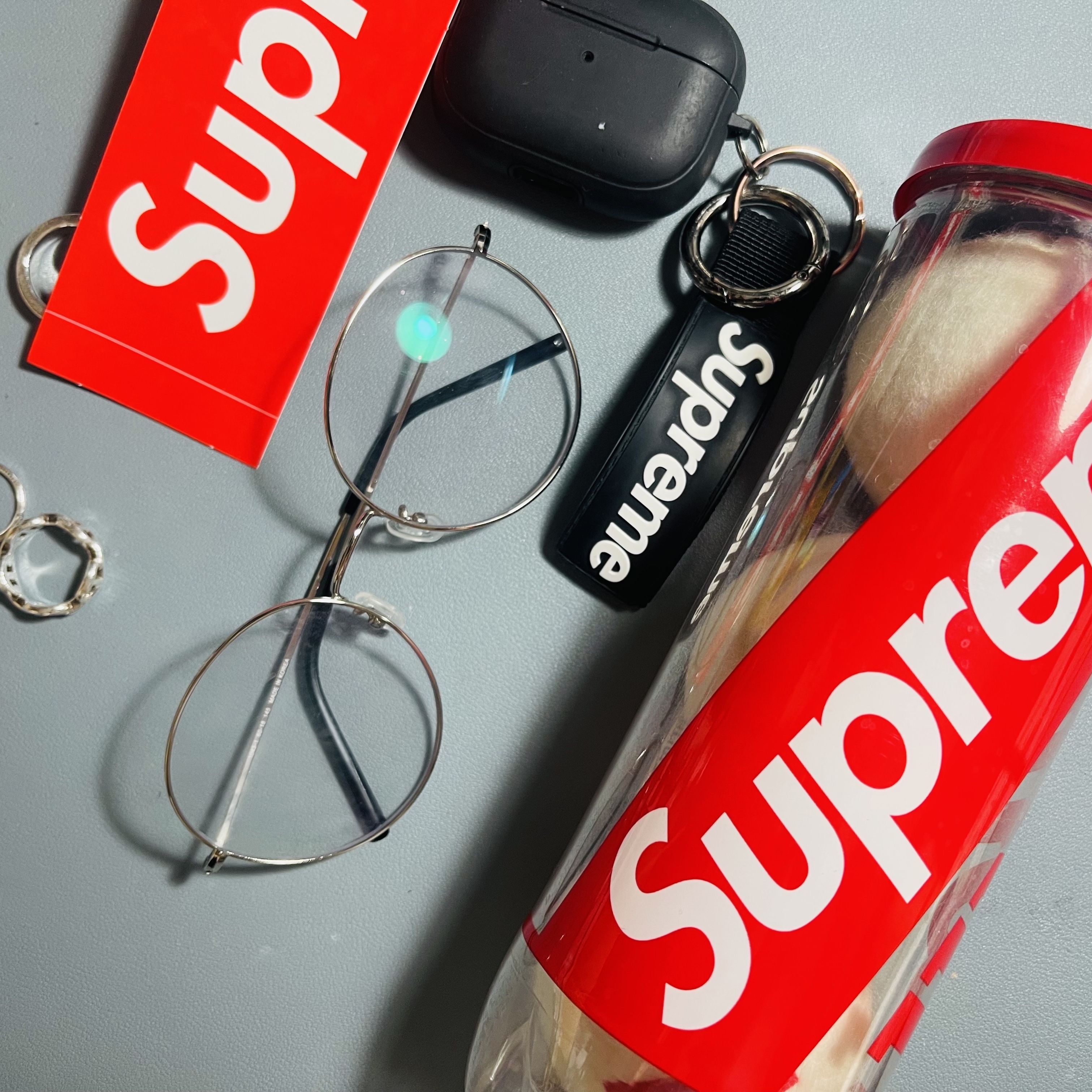 Supreme Webbing Keychain Black - 20FW, (W) Hermes Small Chaine D'Ancre Enchainee Ring Sterling Silver 착용 스타일 - 1