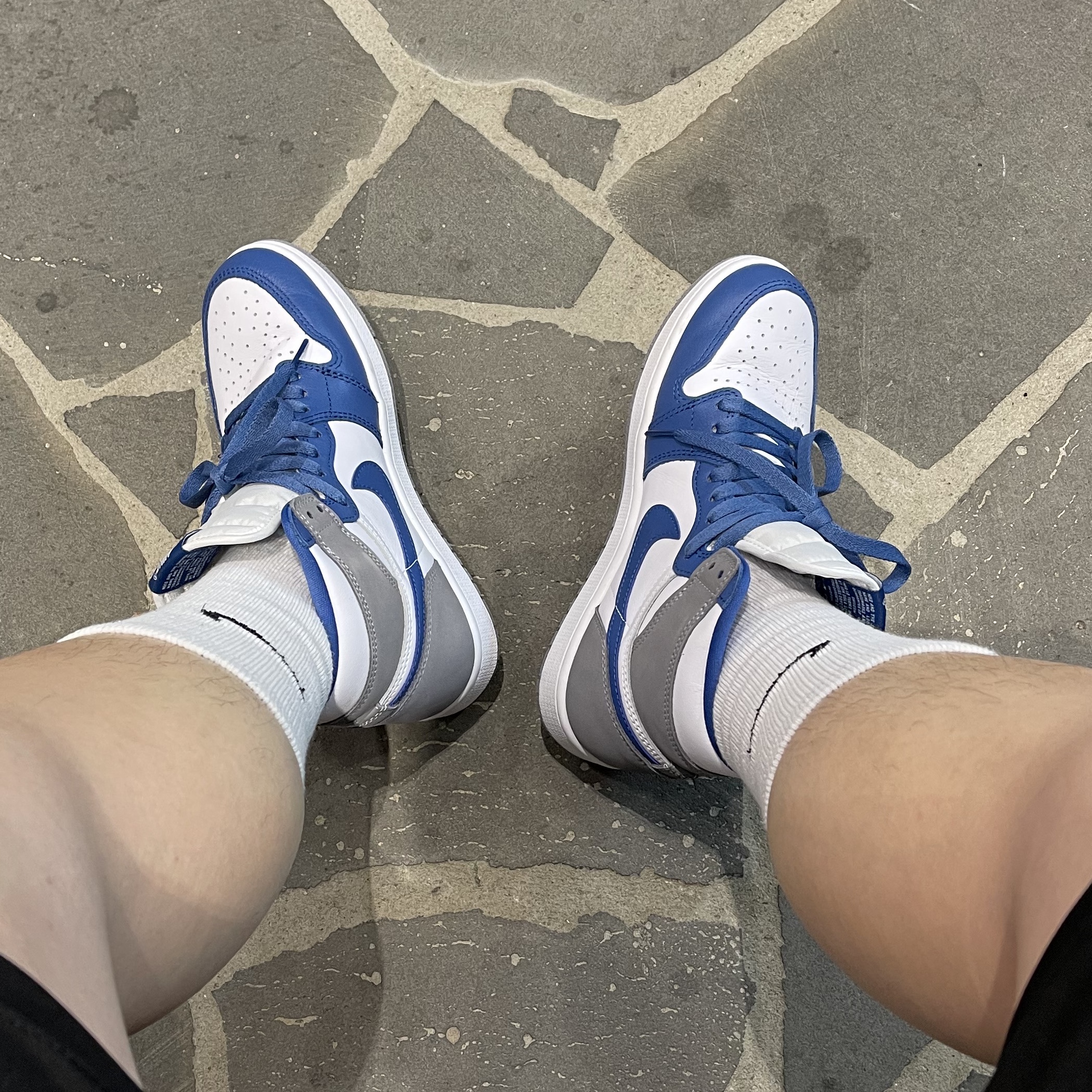 Jordan 1 Retro High OG True Blue 착용 스타일