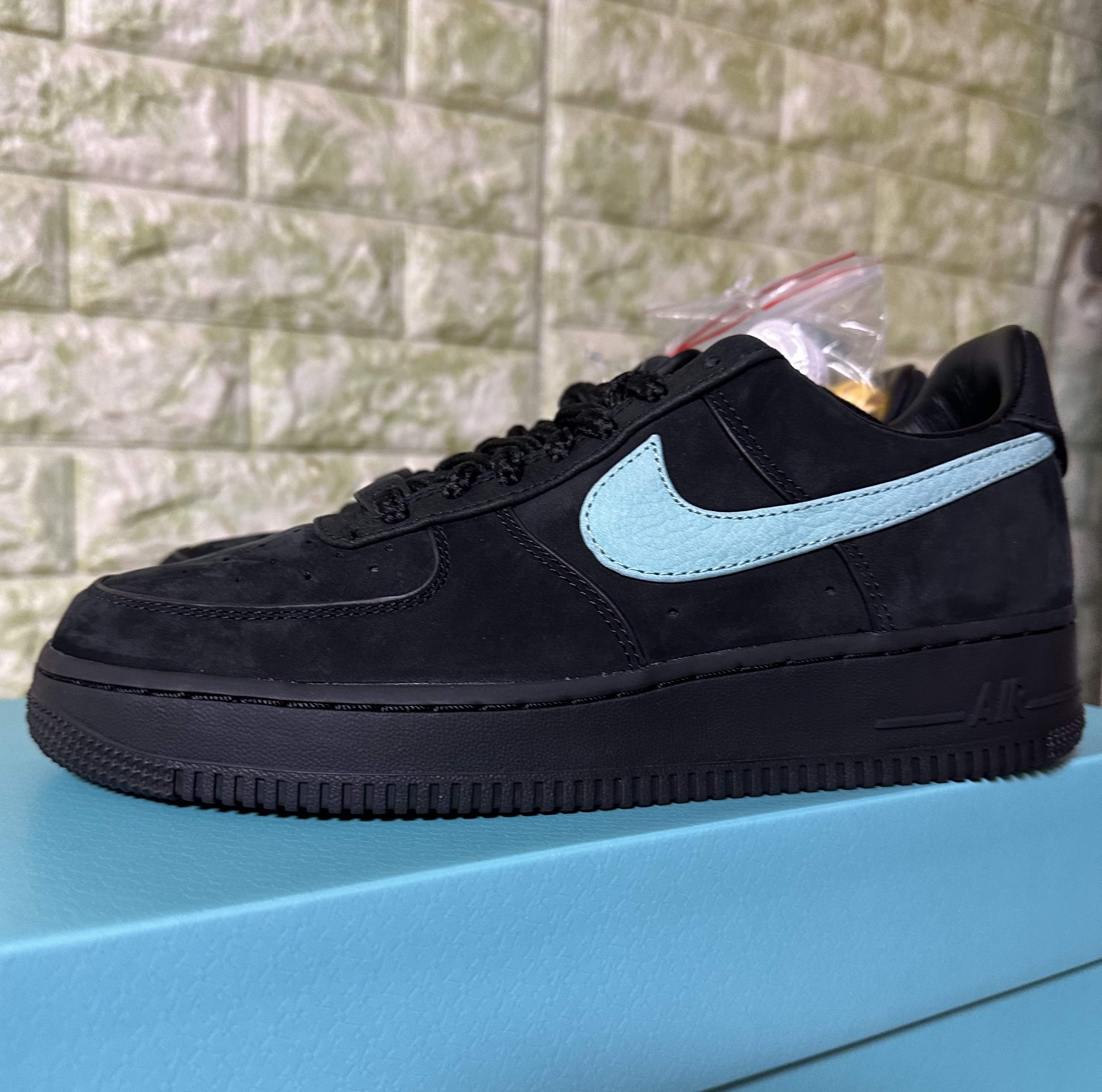 Nike x Tiffany & Co. Air Force 1 Low SP 1837 착용 스타일