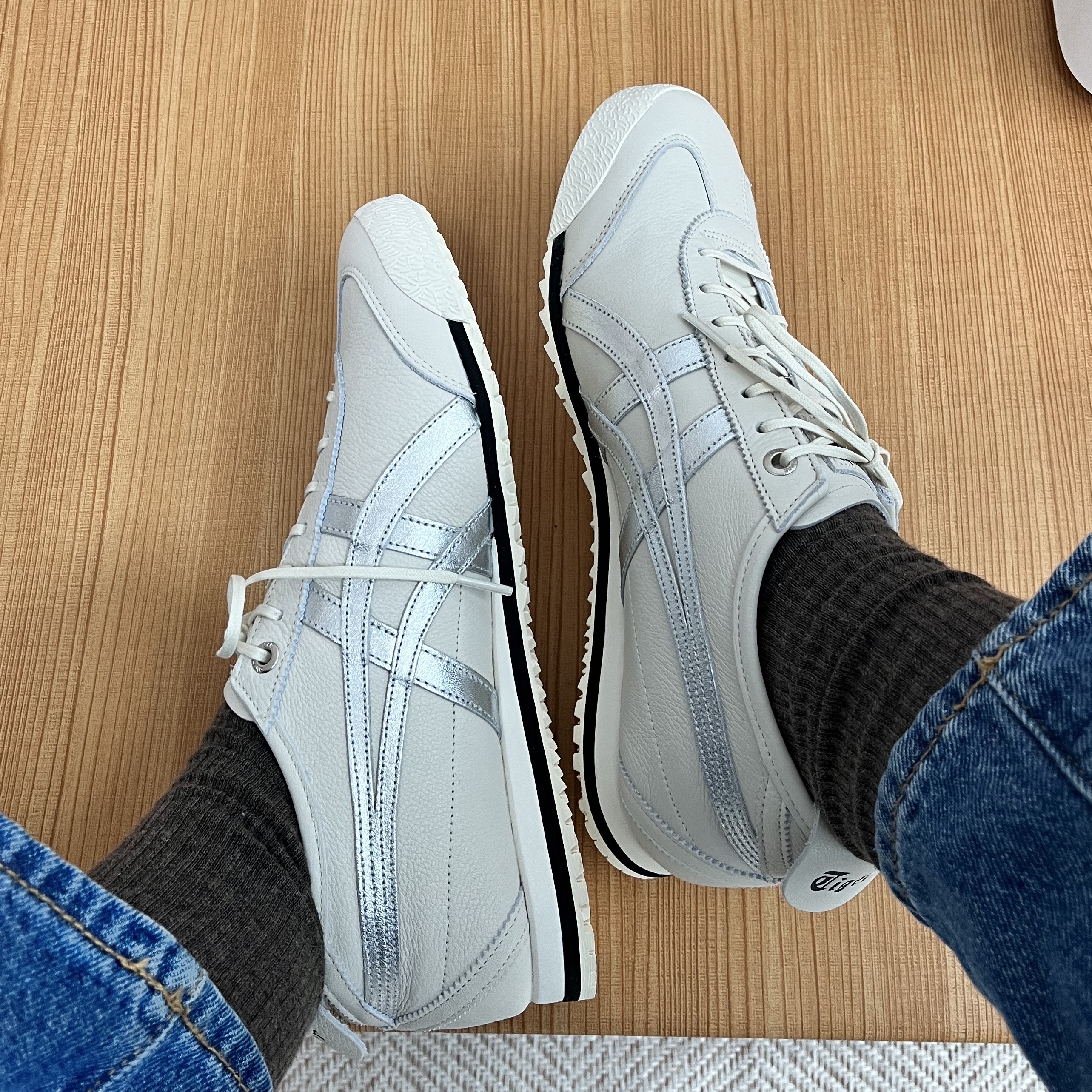 Onitsuka Tiger Mexico 66 SD Birch Silver 착용 스타일