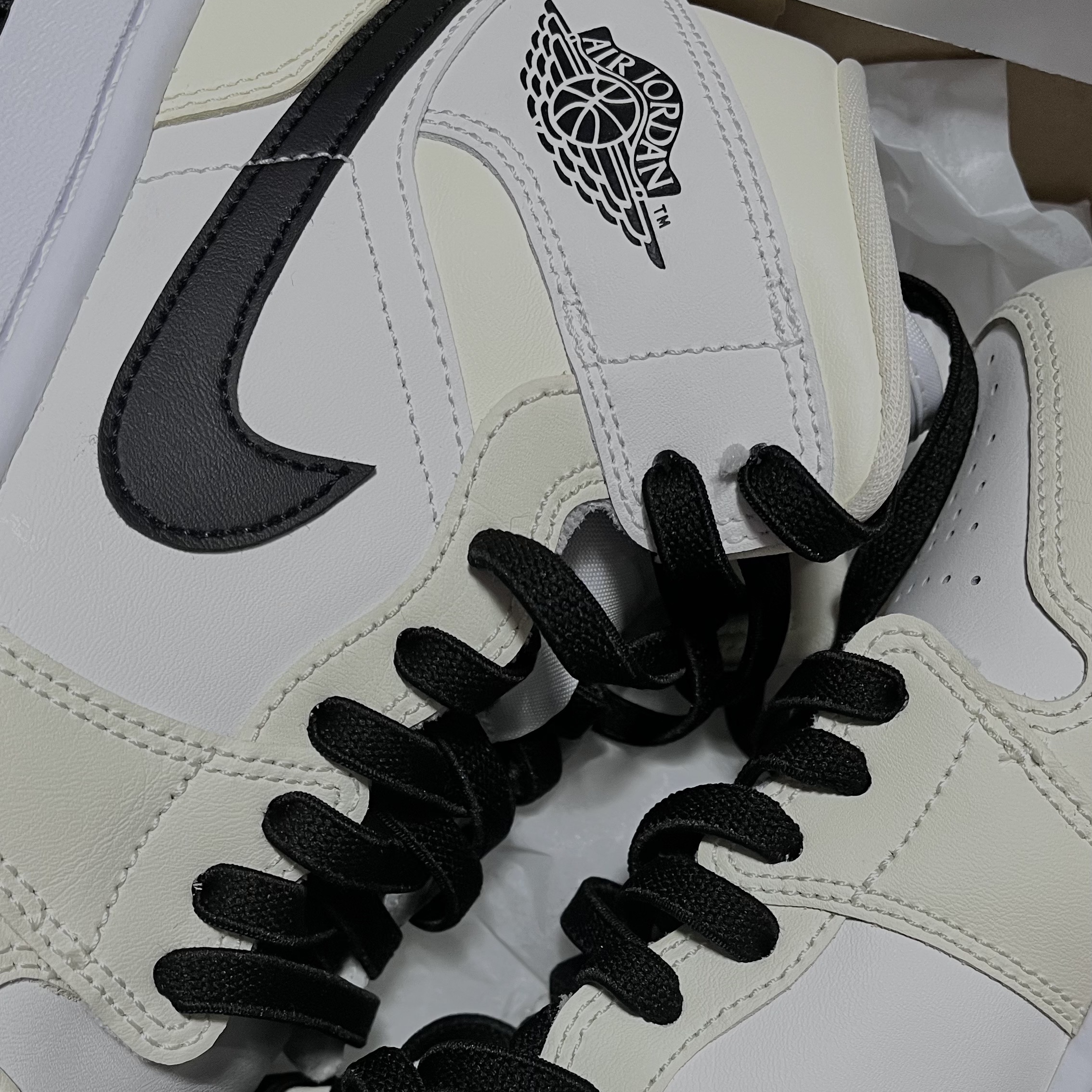 (W) Jordan 1 Mid Coconut Milk 착용 스타일