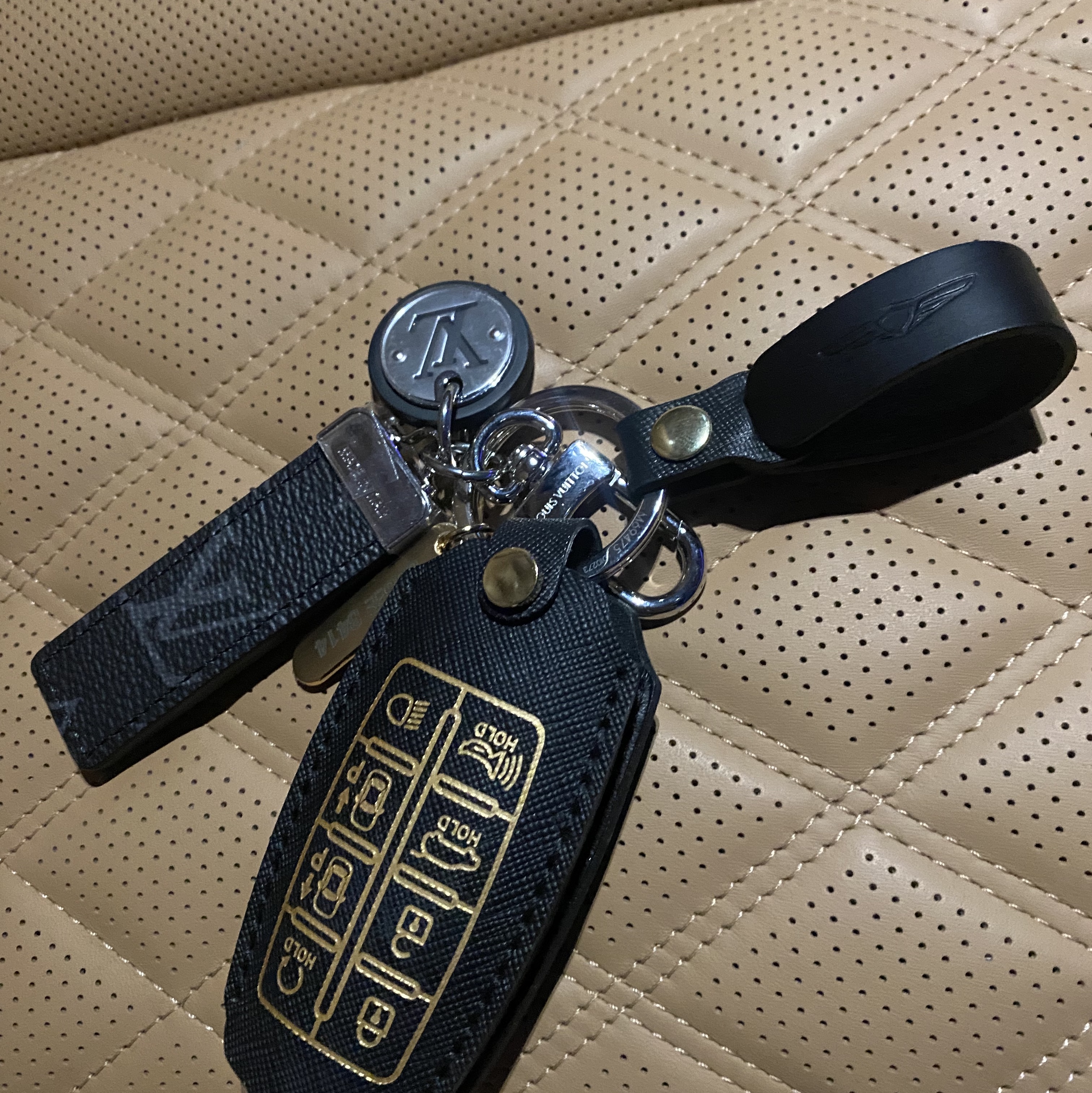 Neo LV Club Bag Charm and Key Holder - M69475