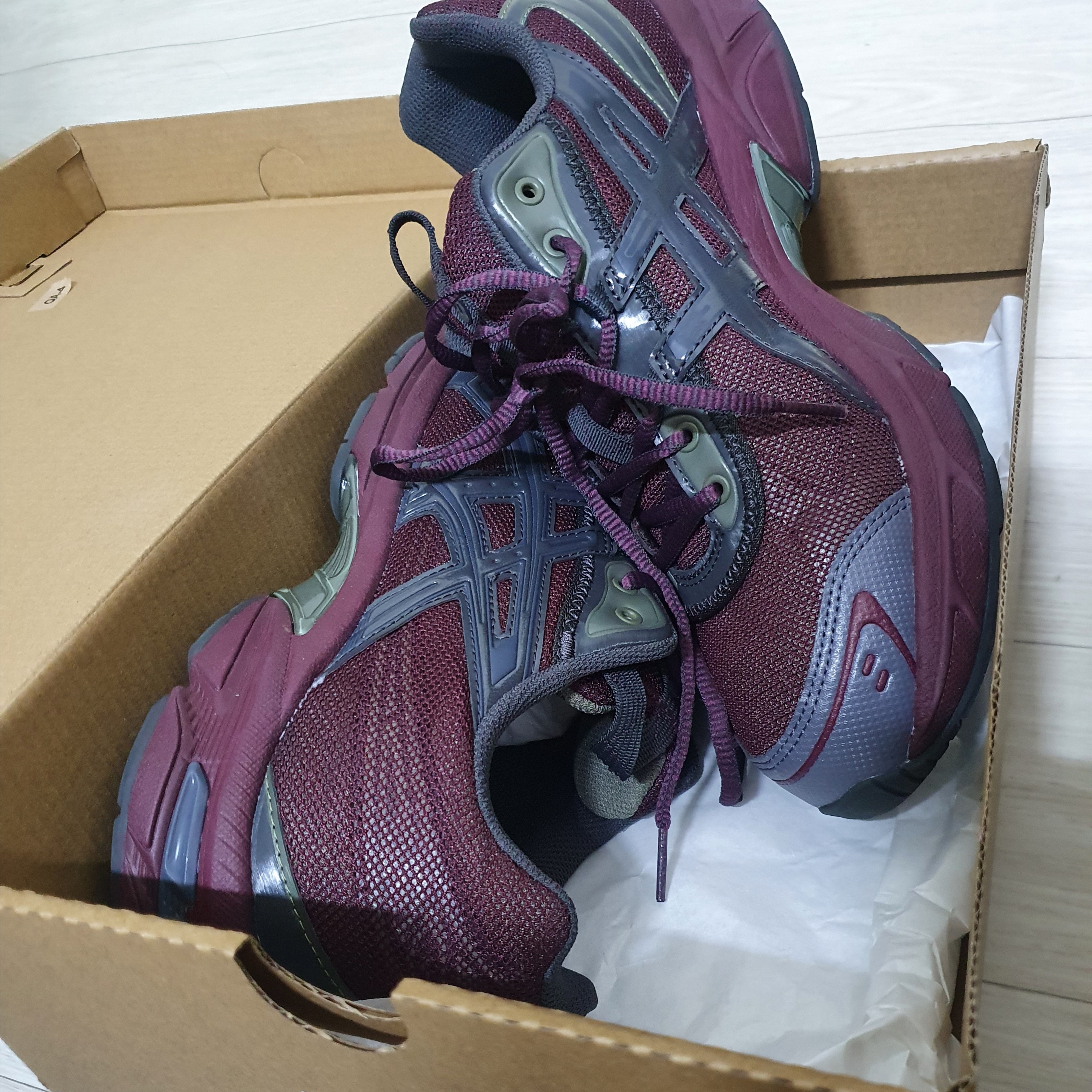 Asics UB2-S Gel-1130 Deep Mars 착용 스타일 - 2