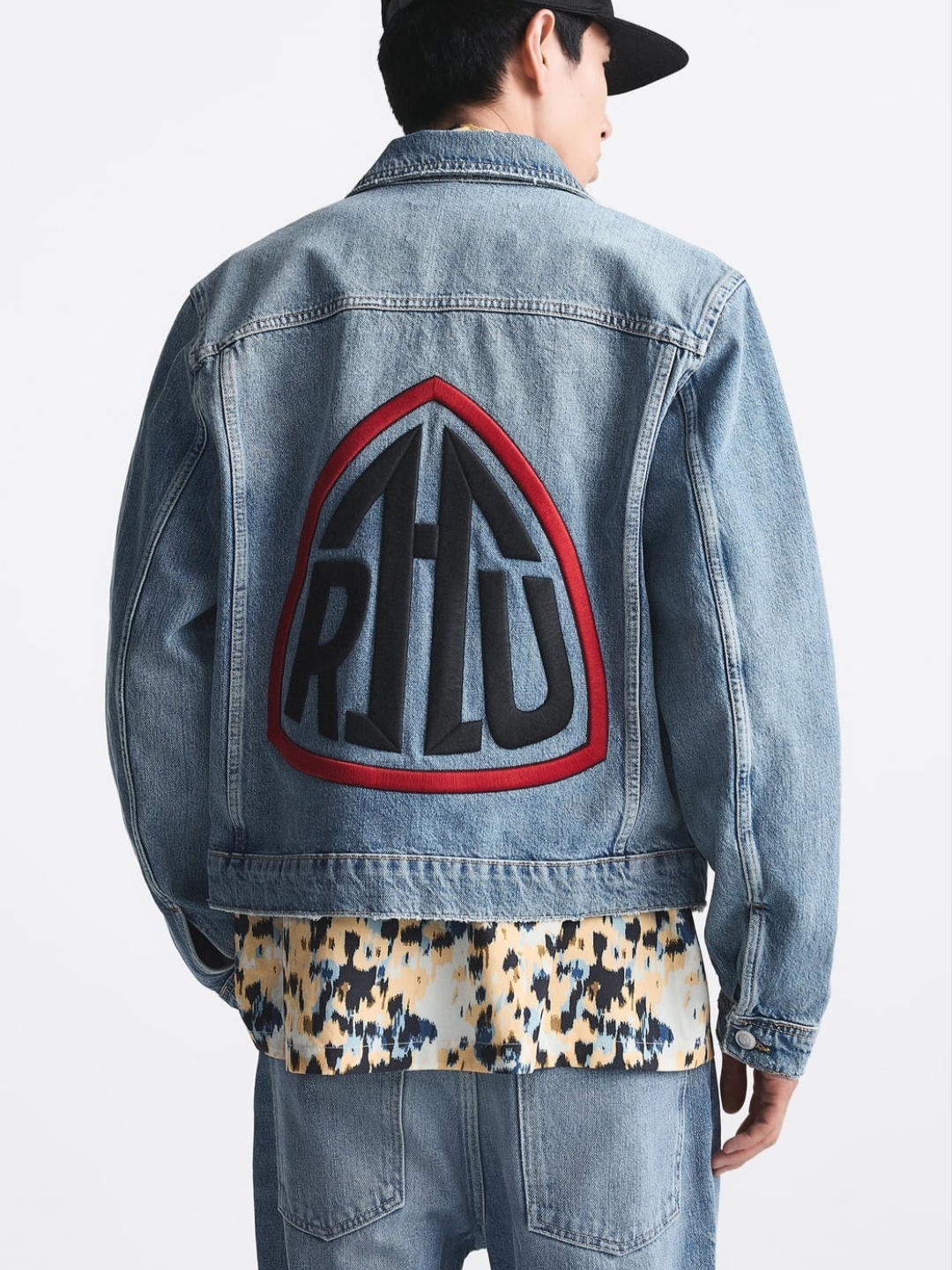 Zara x Rhuigi Cropped Denim Jumper Medium Blue 착용 스타일
