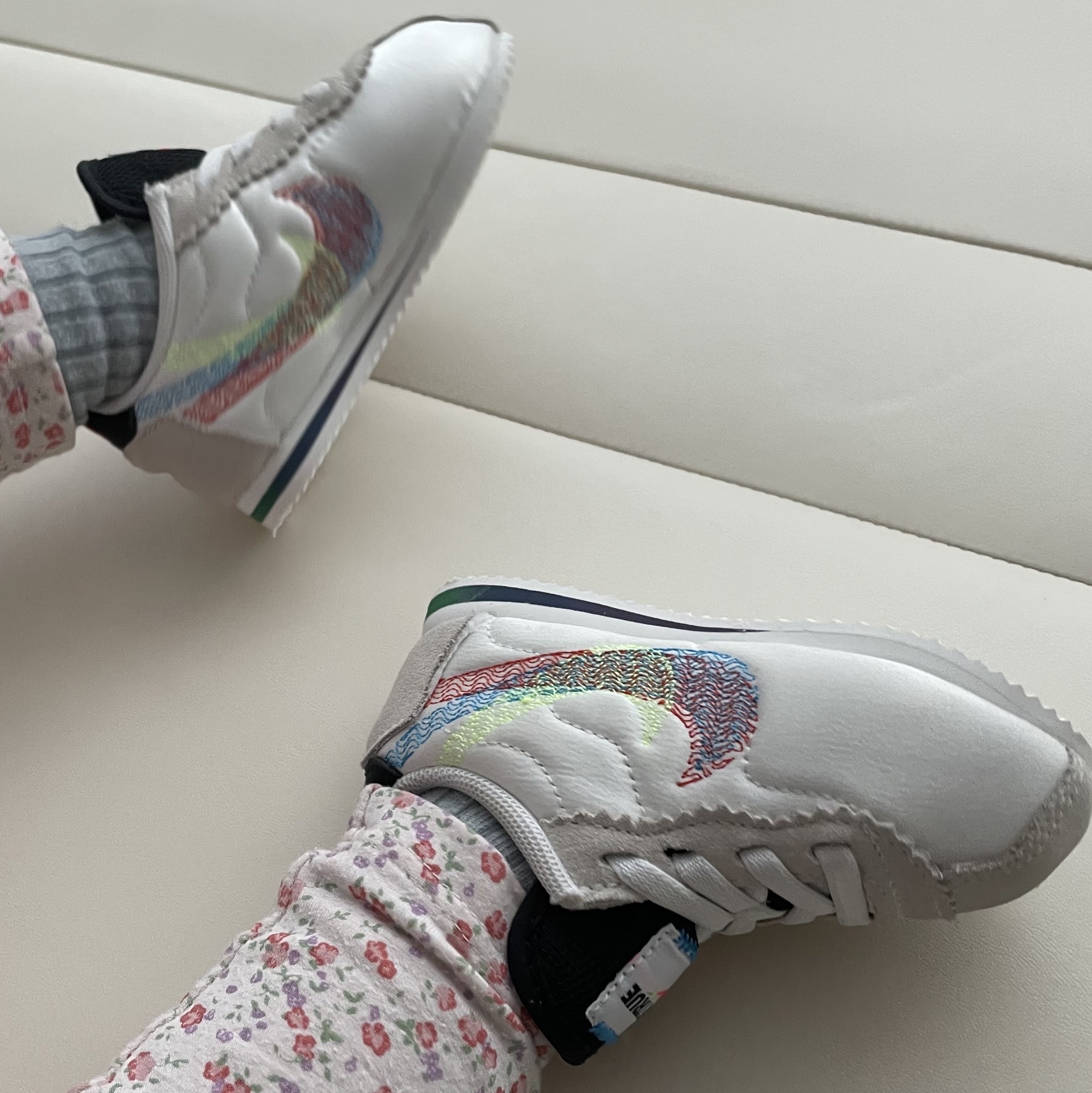 (TD) Nike Cortez Be True 착용 스타일