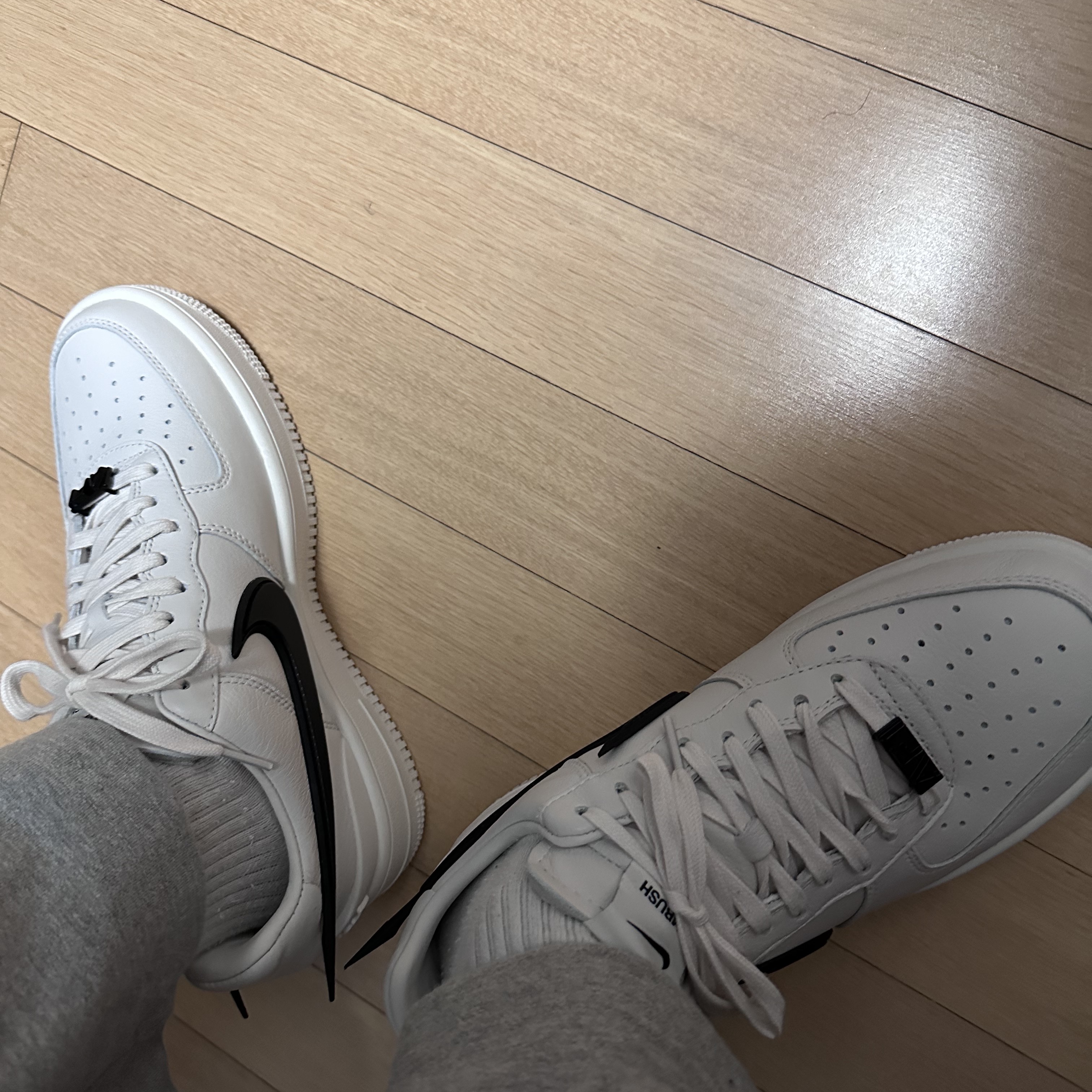 Nike x Ambush Air Force 1 Low SP Phantom 착용 스타일 - 4