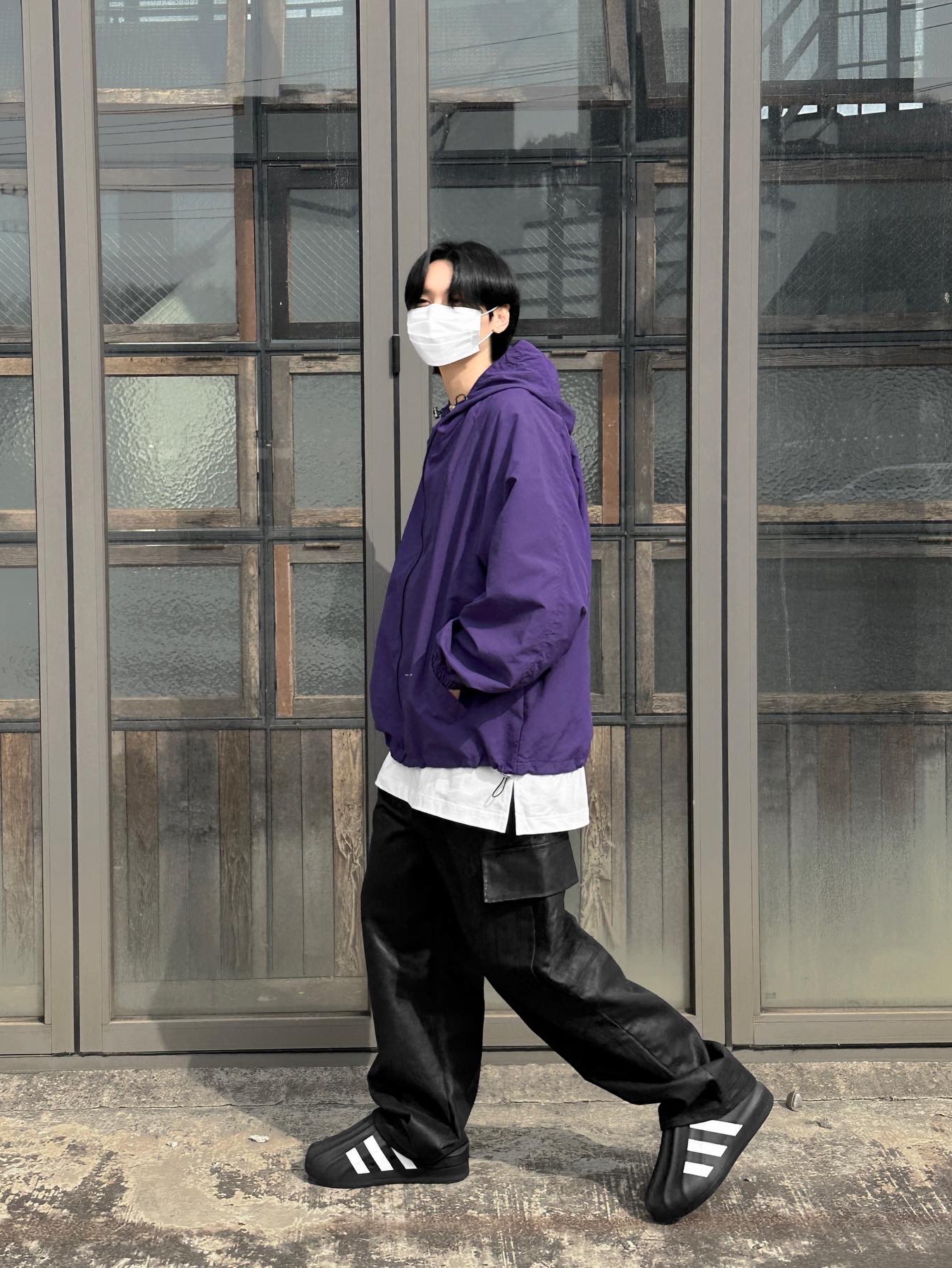 Adidas Adifom Superstar Core Black Cloud White 착용 스타일 - 4