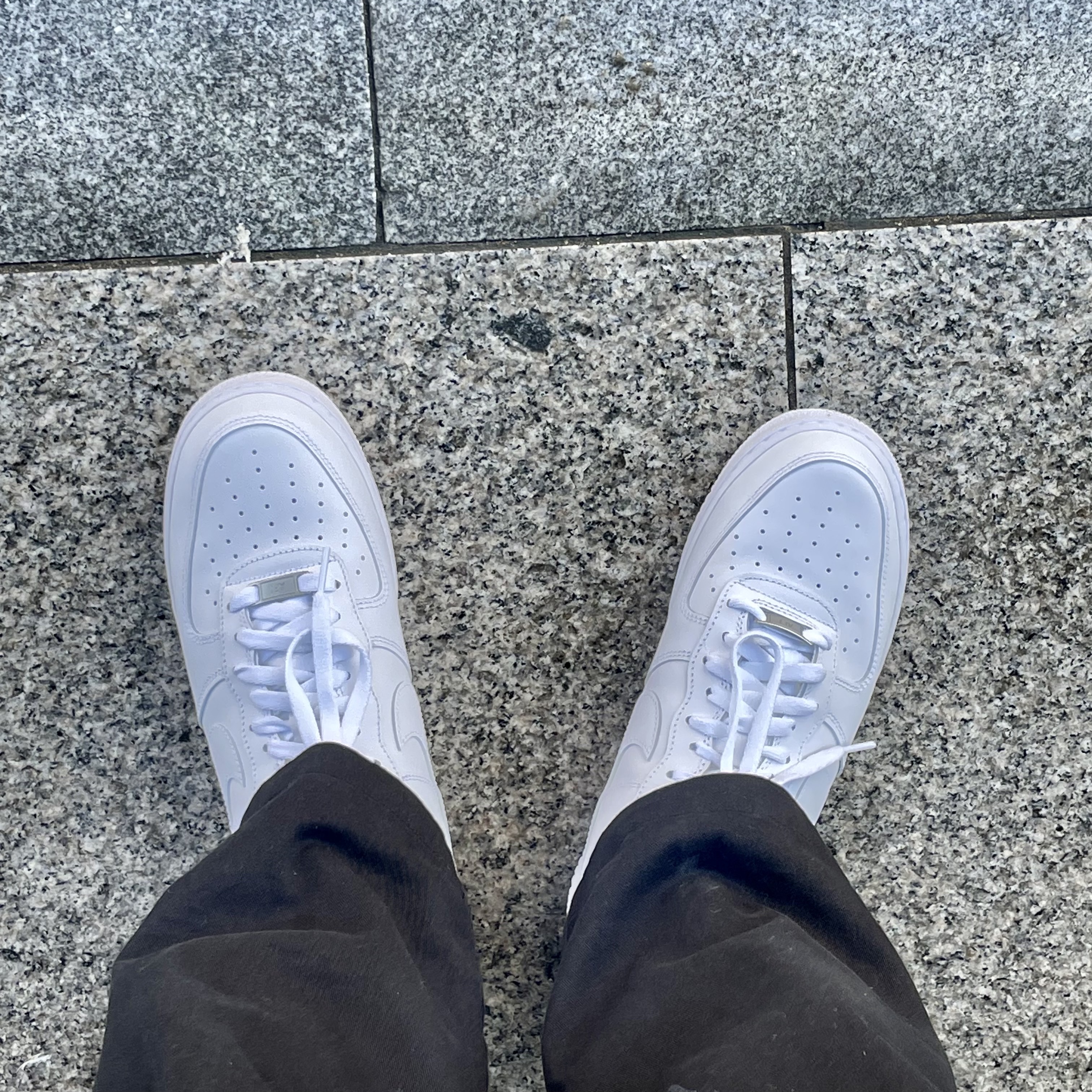 Nike Air Force 1 '07 Low White 착용 스타일