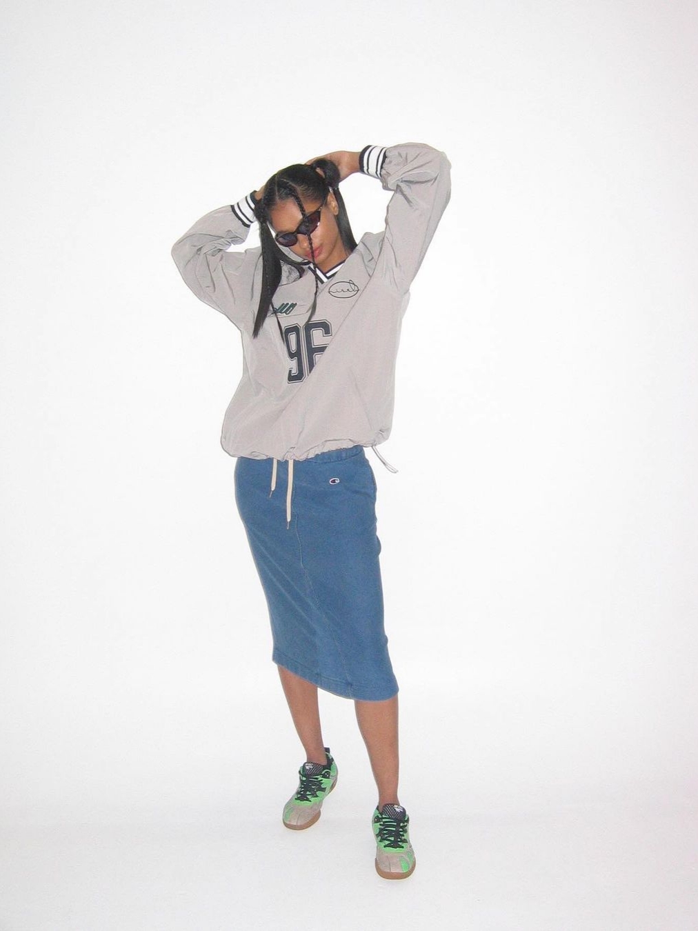 Nieeh 1996 Oversize Fit Gray 착용 스타일 - 5