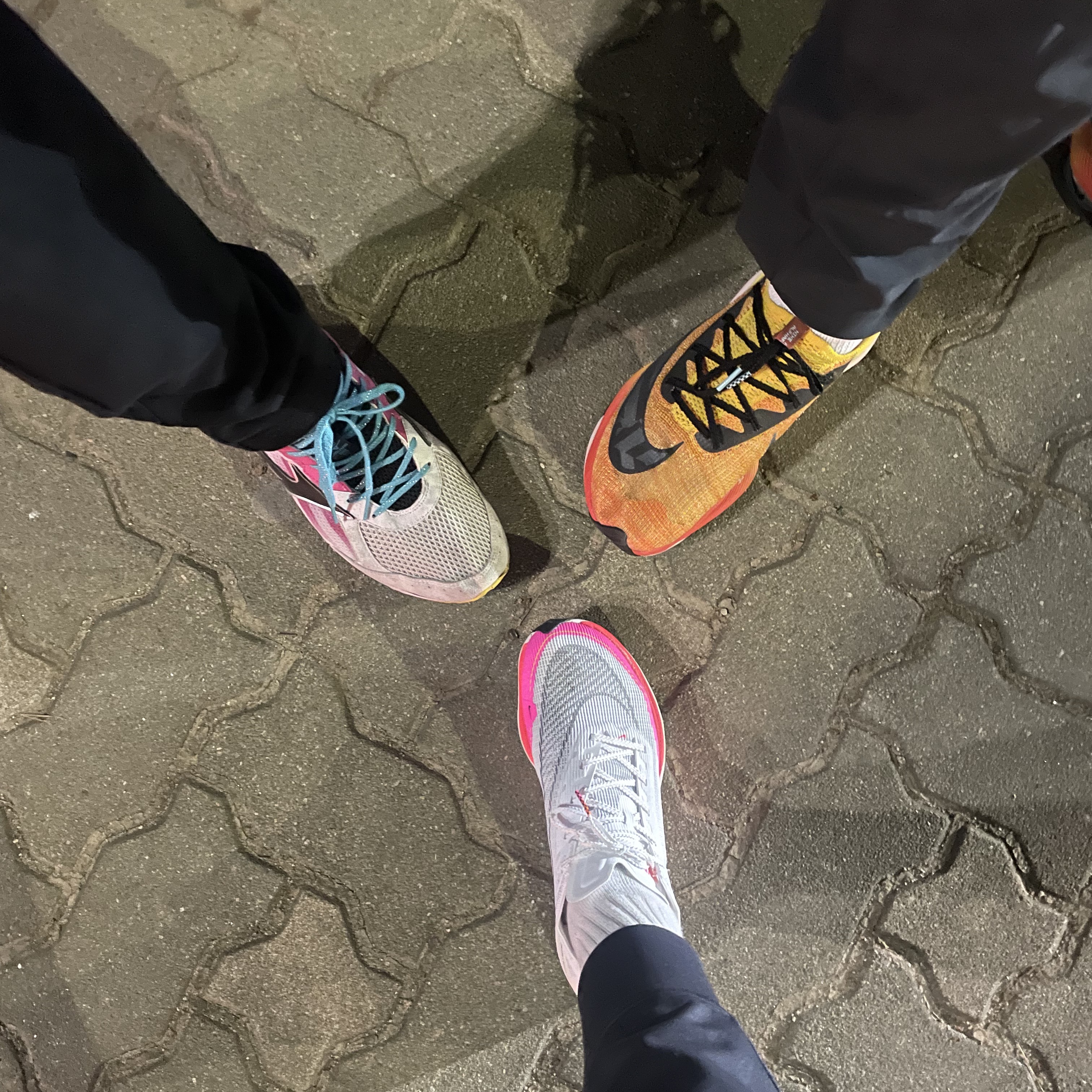 (W) Nike ZoomX Vaporfly Next% 2 Rawdacious 착용 스타일 - 2