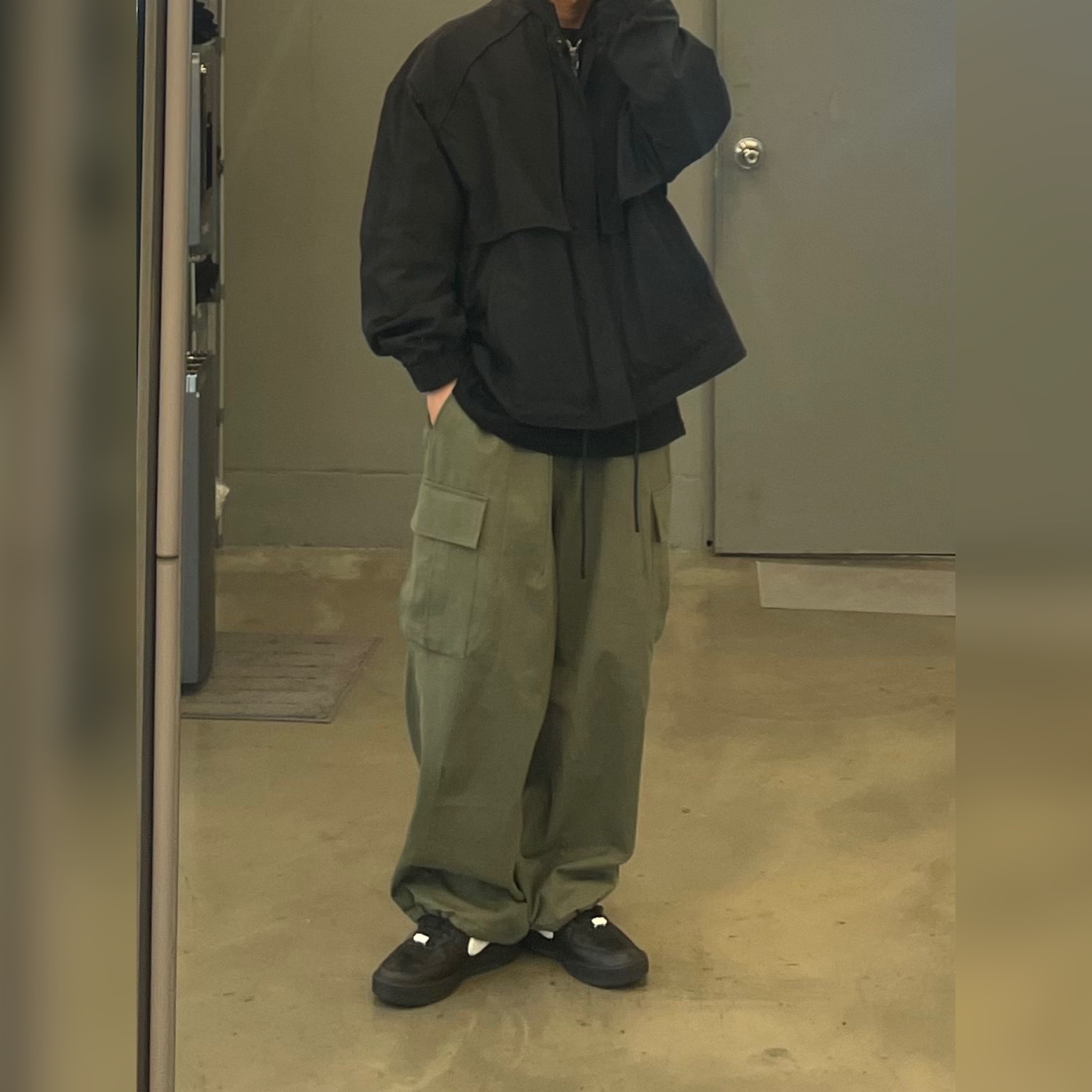 Nike x Ambush Air Force 1 Low SP Black 착용 스타일 - 2