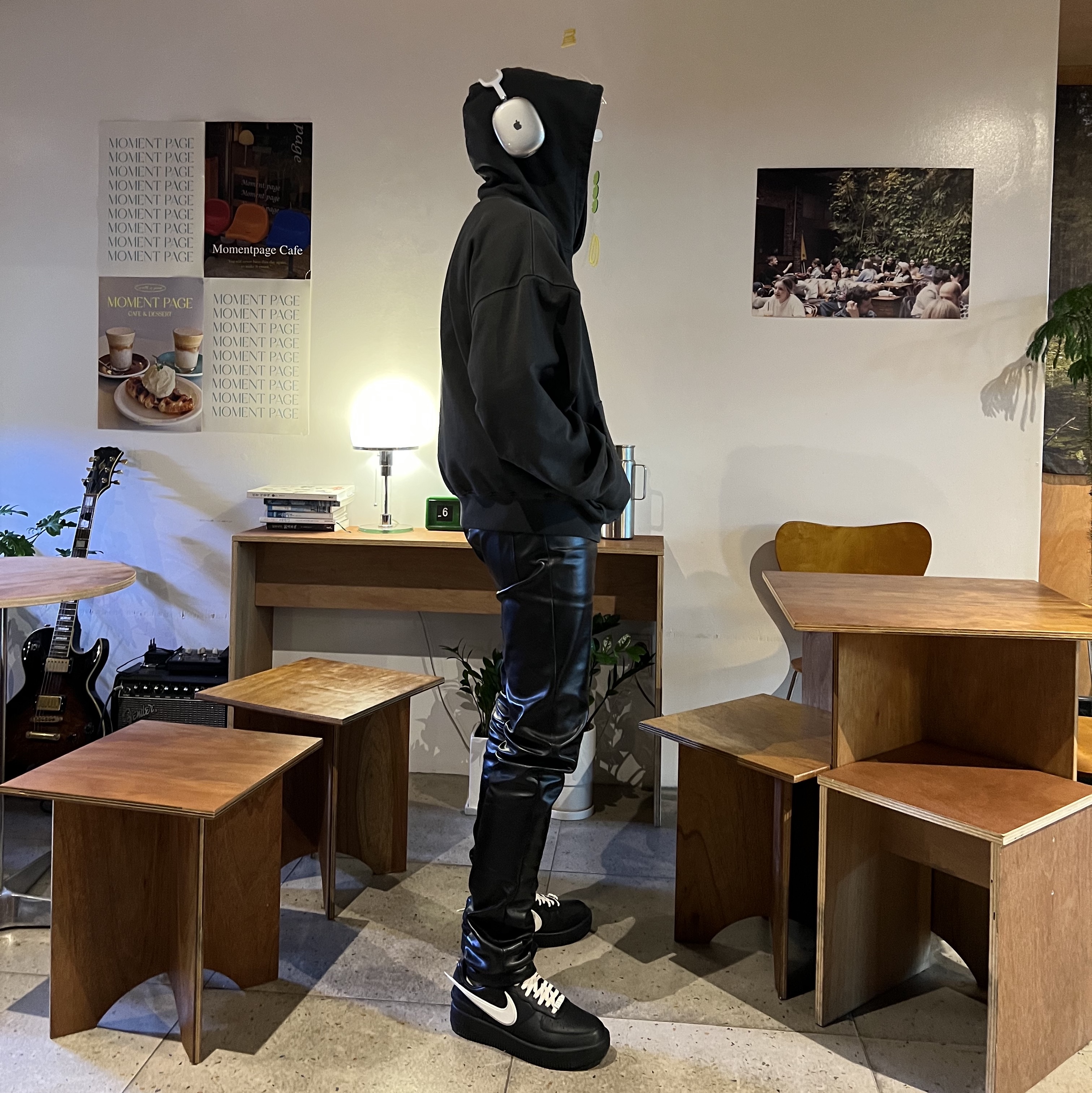 Nike x Ambush Air Force 1 Low SP Black, Undermycar Etle Slim Fit Glossy Film Coated Jeans Black Ink - 22FW 착용 스타일 - 1