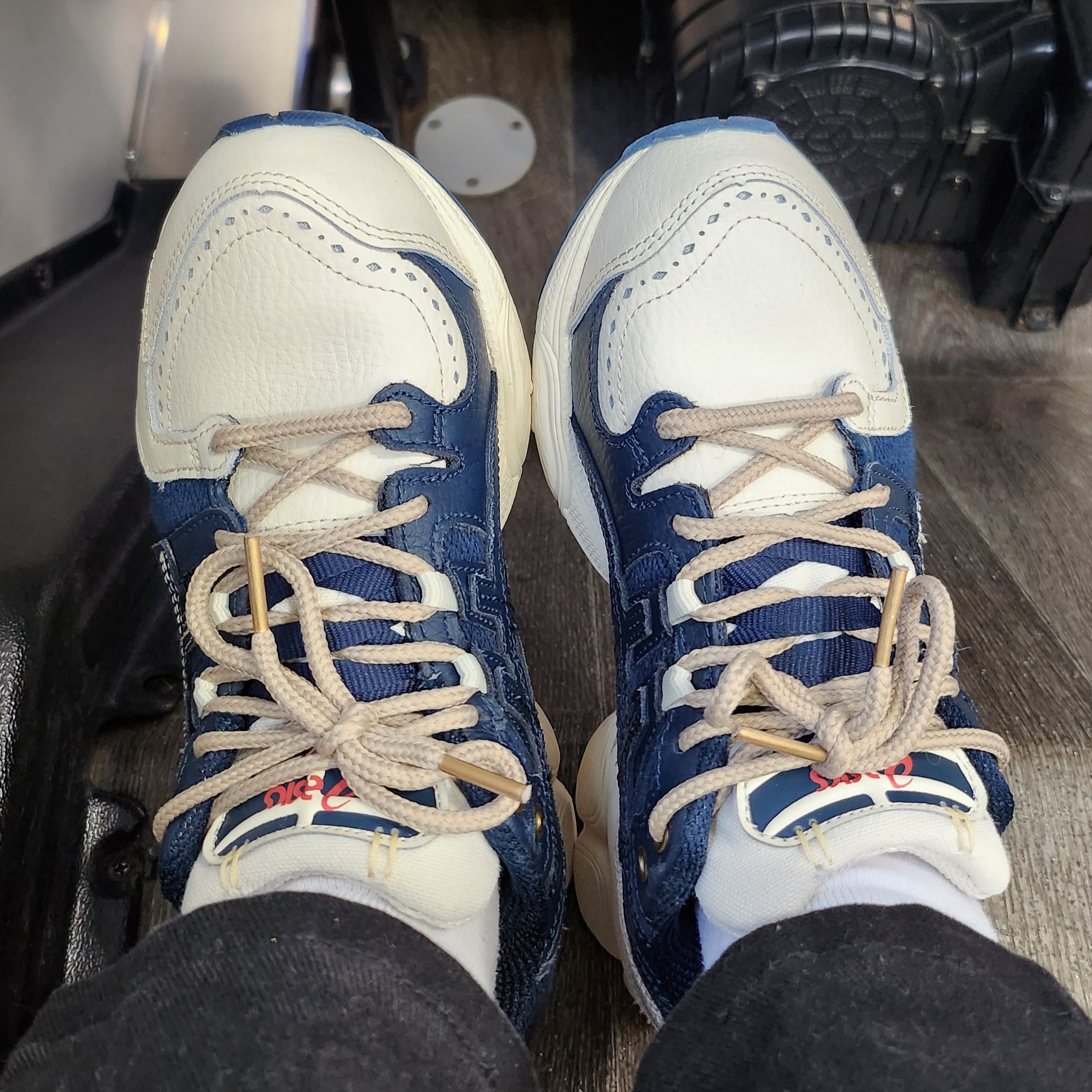 Asics Gel-Nimbus 9 Monozukuri Birch French Blue 착용 스타일