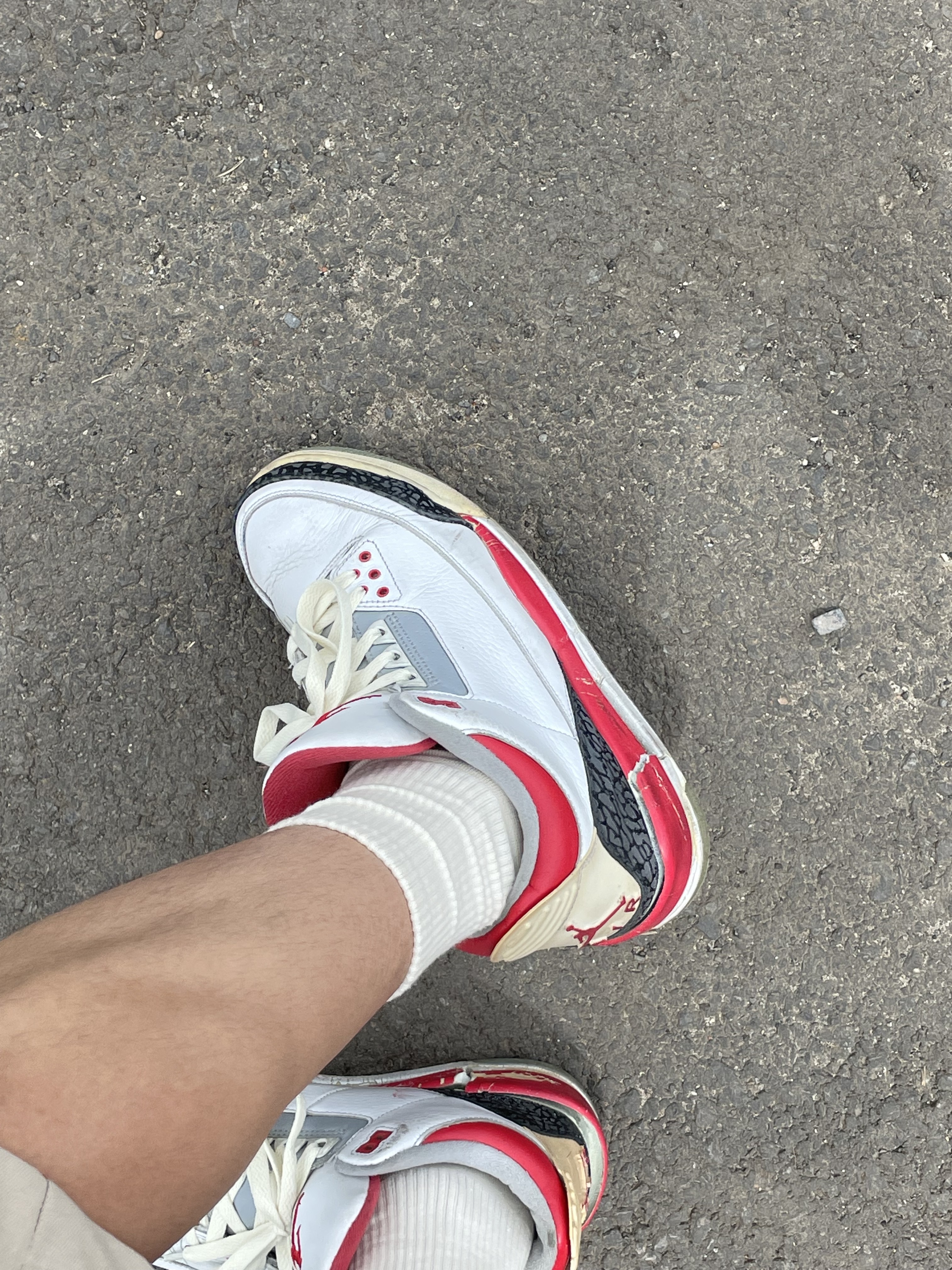 Jordan 3 Retro Fire Red 2007 착용 스타일 - 1