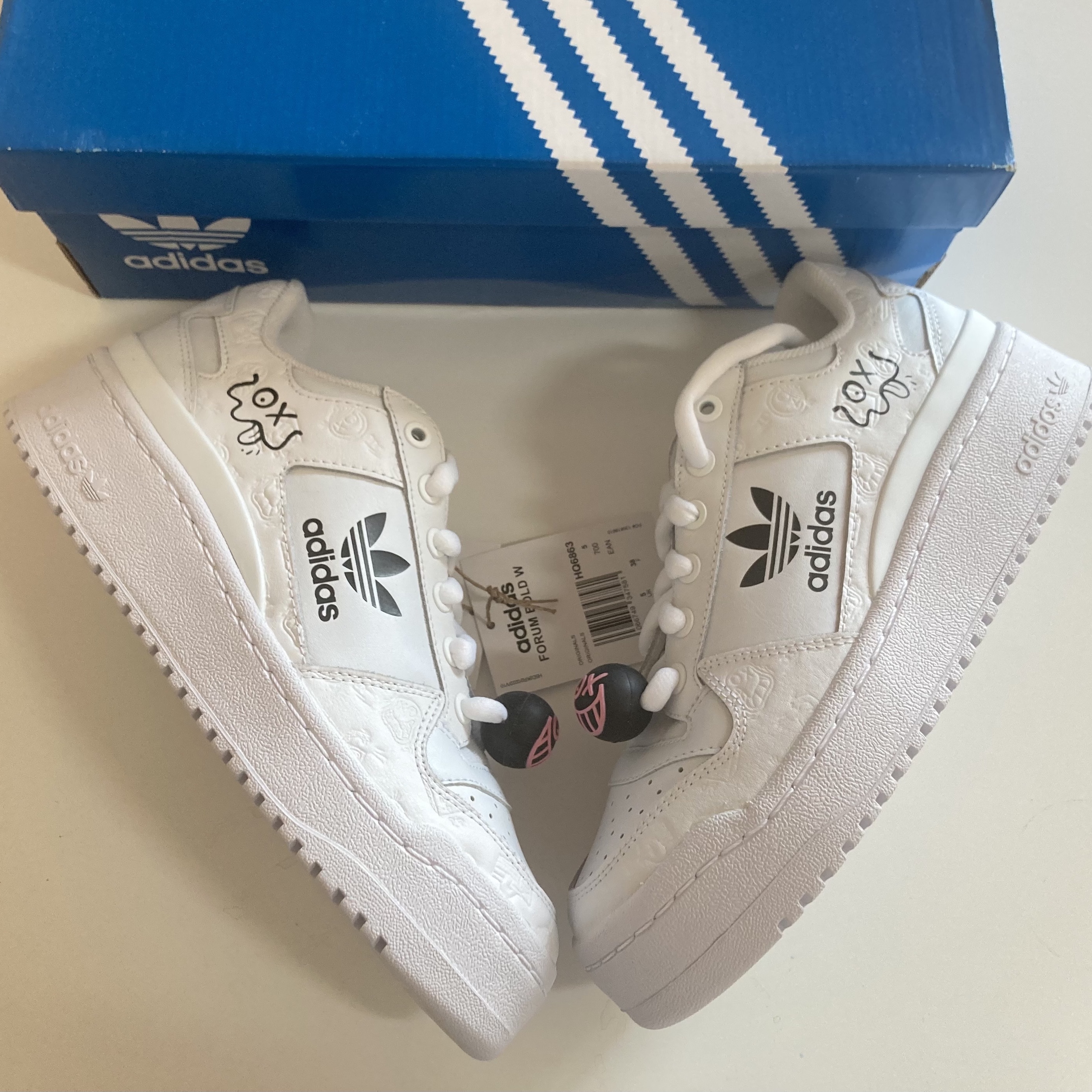 (W) Adidas x Andre Saraiva Forum Bold Cloud White Core Black 착용 스타일