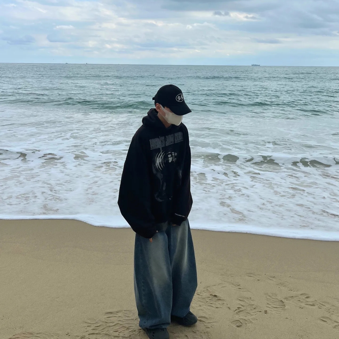 Project G/R Mind Slaughter Vintage Washeed Hoodie Black, Dada Logo Cap Black White 착용 스타일 - 3