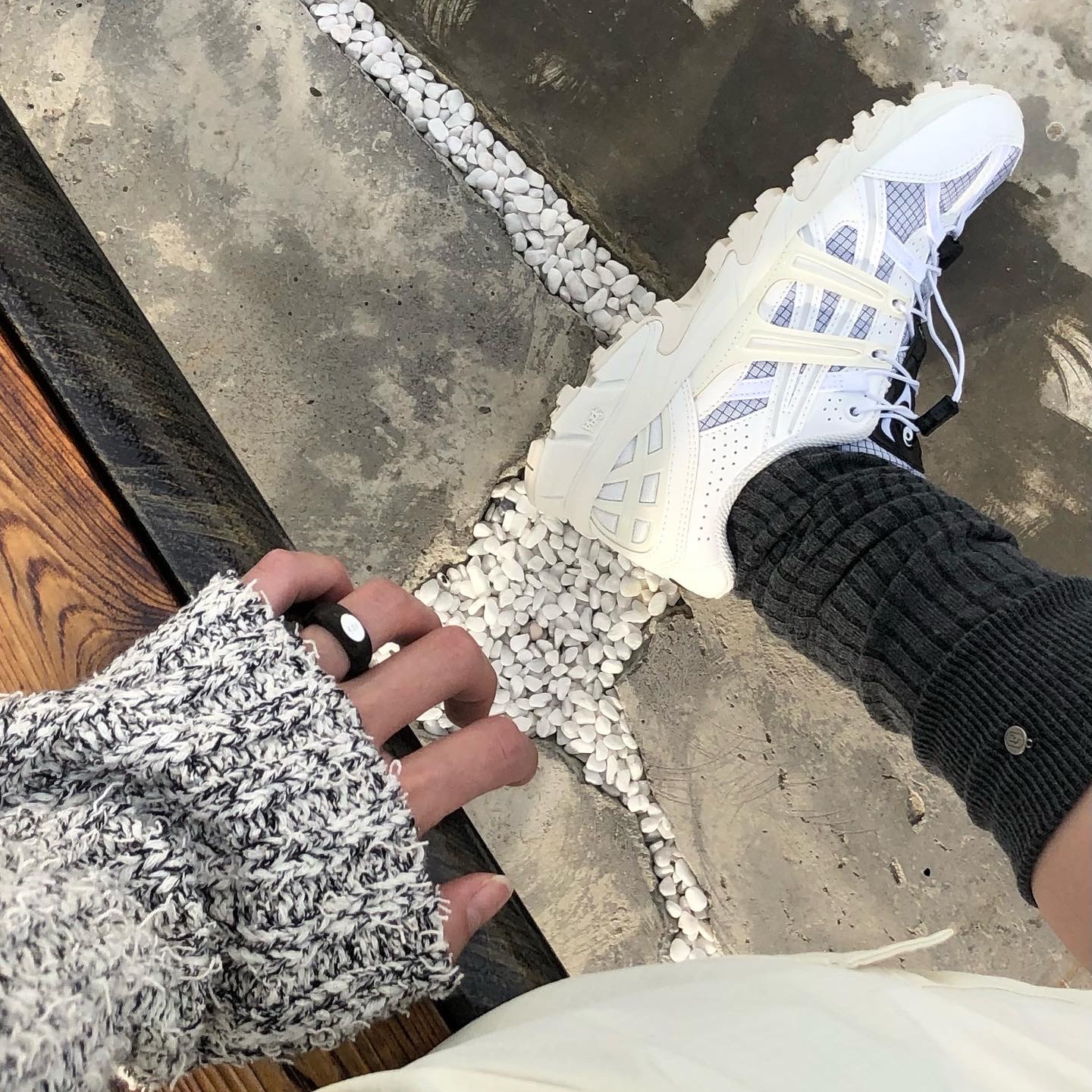(W) Asics x Matin Kim Gel-Sonoma 15-50 Glacier Grey White 착용 스타일 - 2