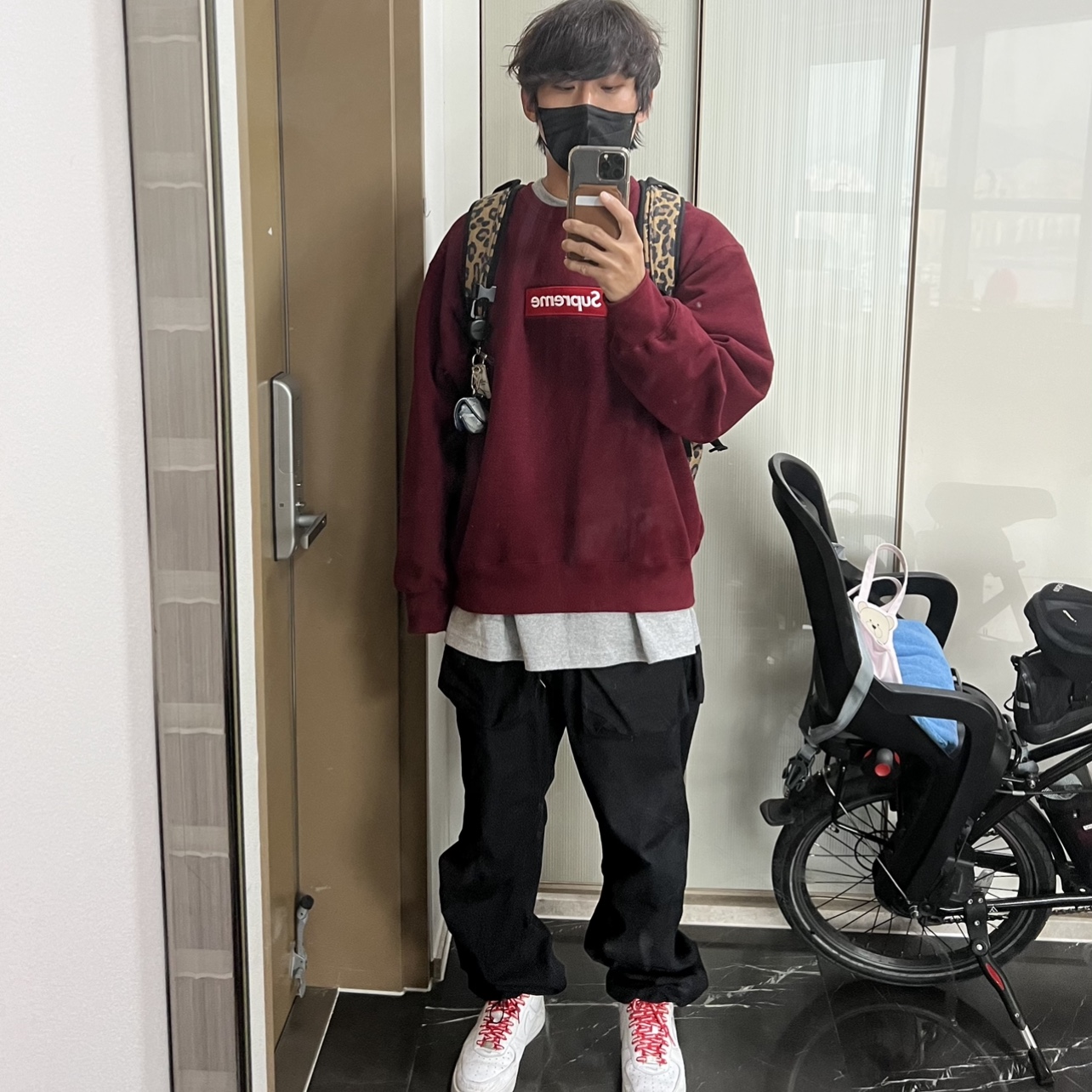 Supreme Box Logo Crewneck Cardinal - 22FW, Nike x Supreme Air Force 1 Low White 착용 스타일